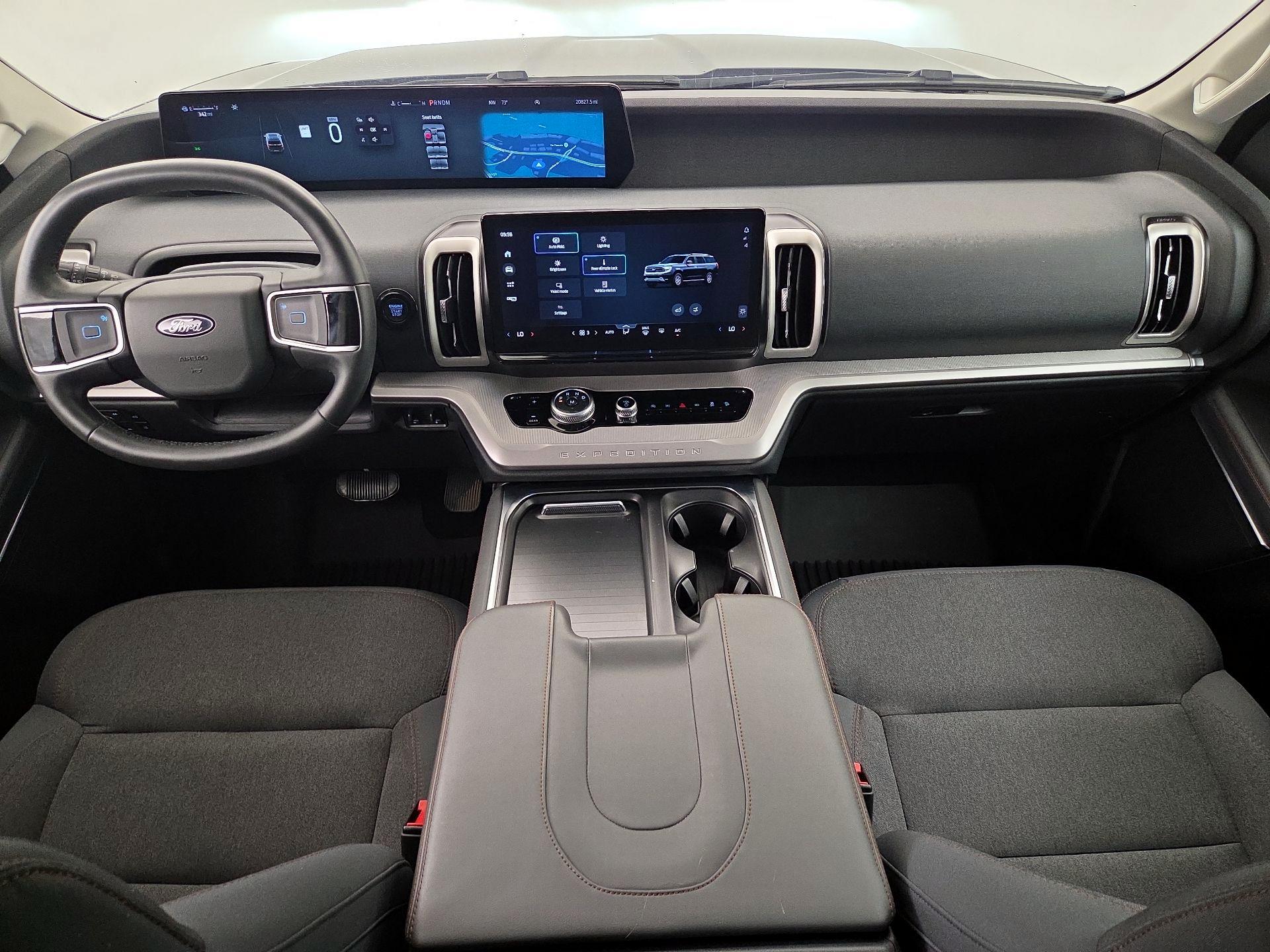 Thumbnail: 2025 Ford Expedition - 9