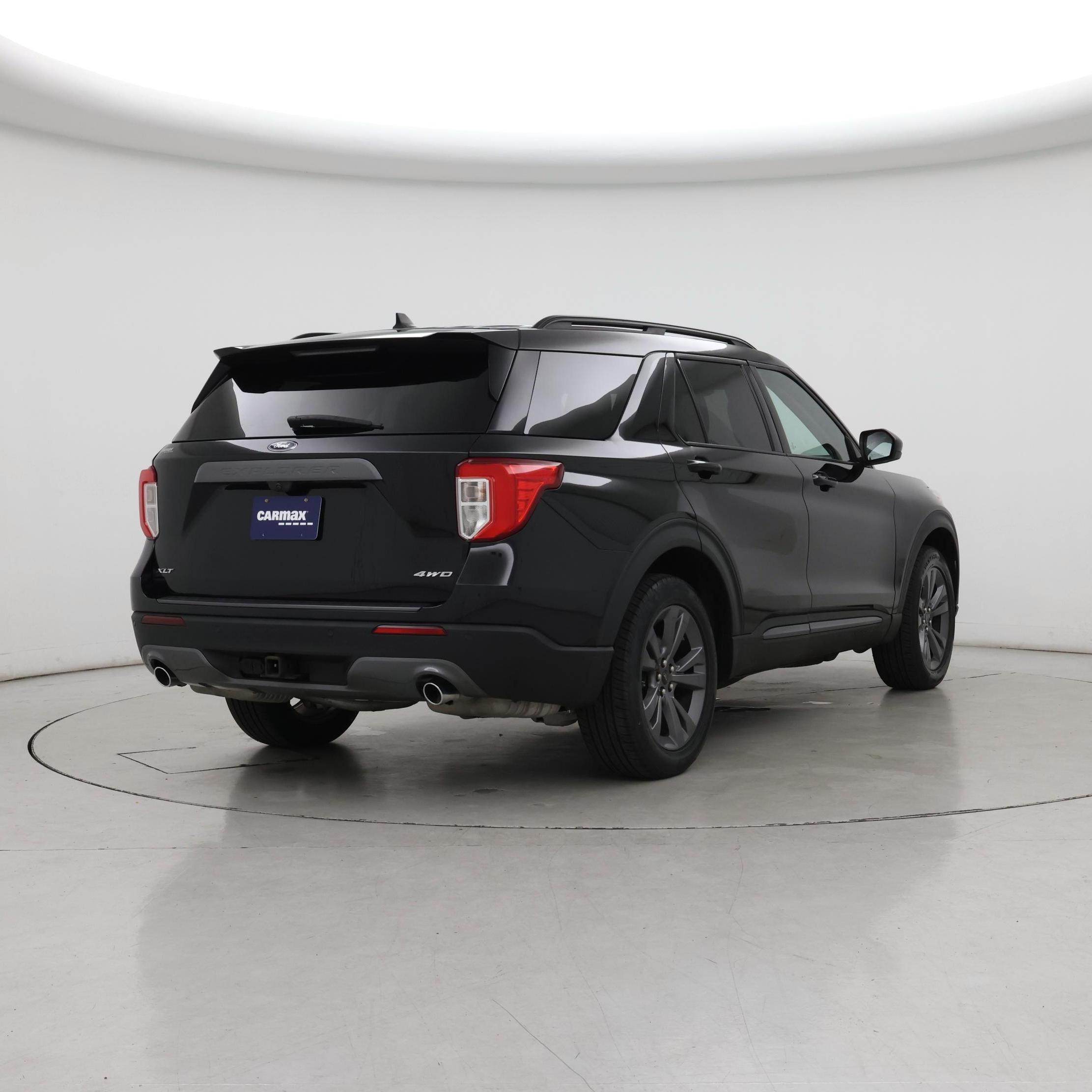 Thumbnail: 2023 Ford Explorer - 8
