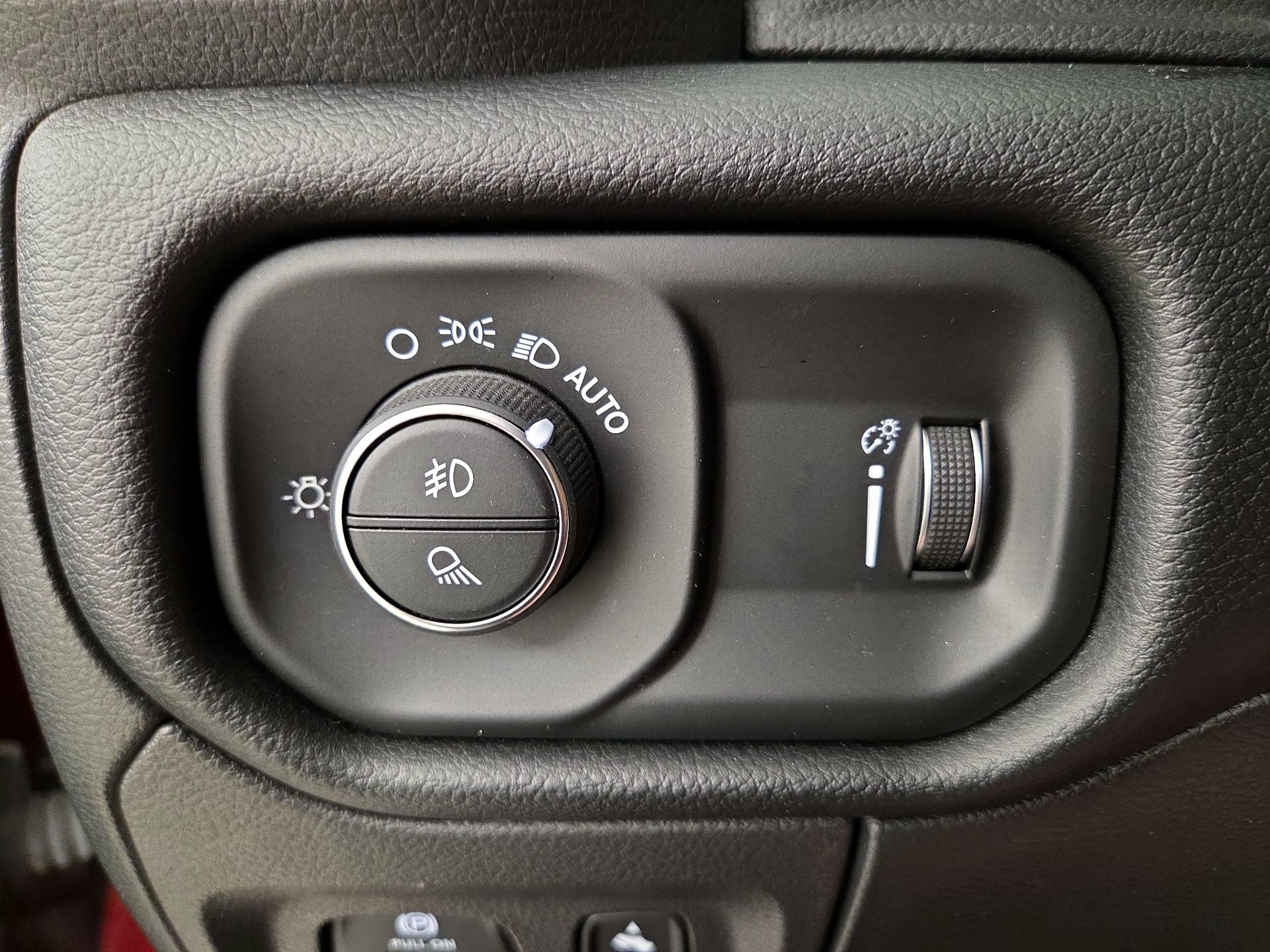Thumbnail: 2021 RAM 1500 - 13