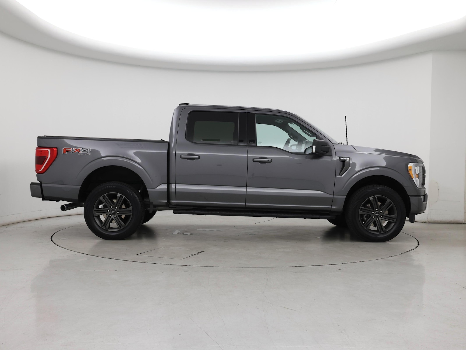 2021 Ford F-150 XLT - Photo 8