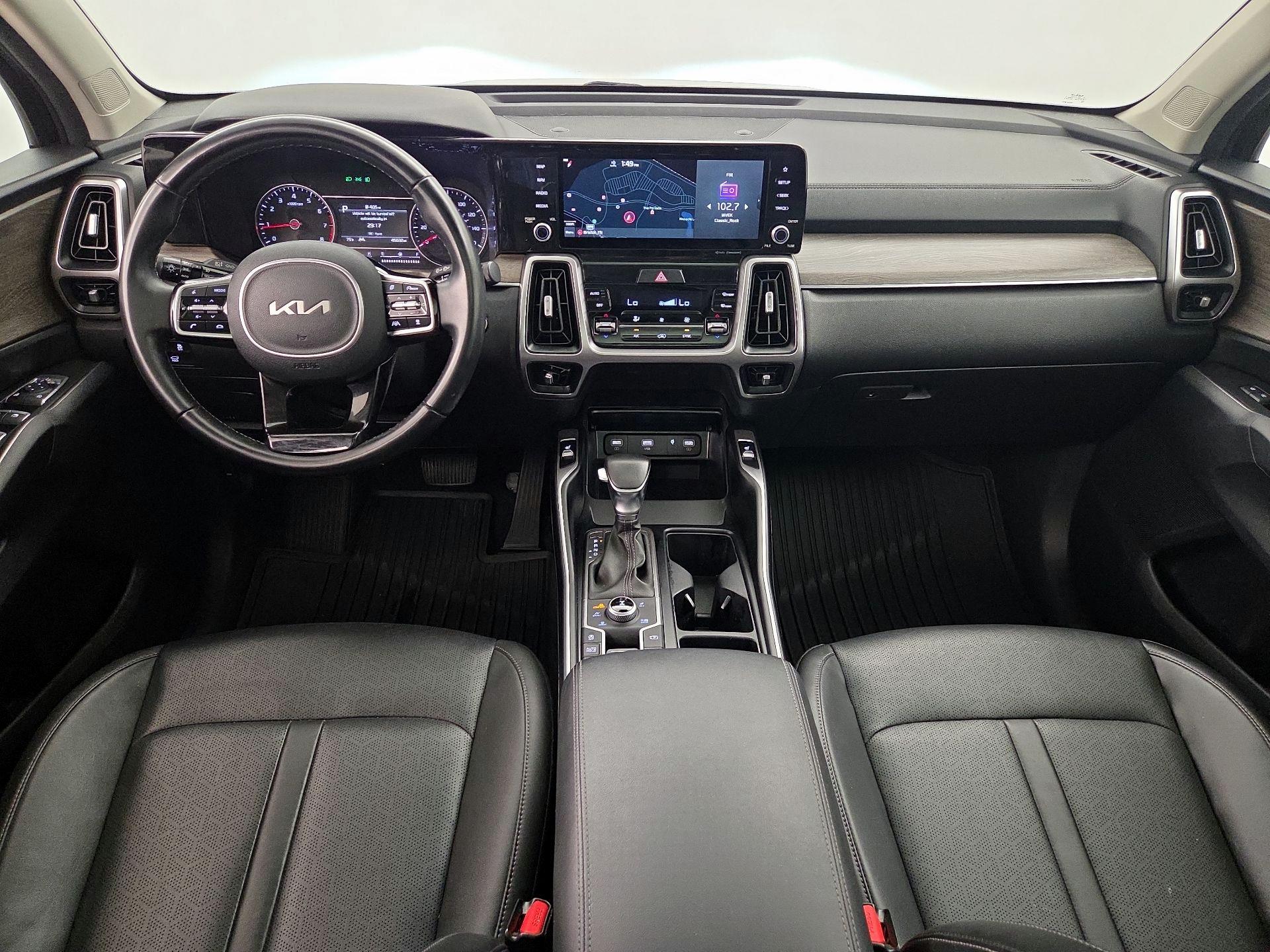 Thumbnail: 2022 Kia Sorento - 9