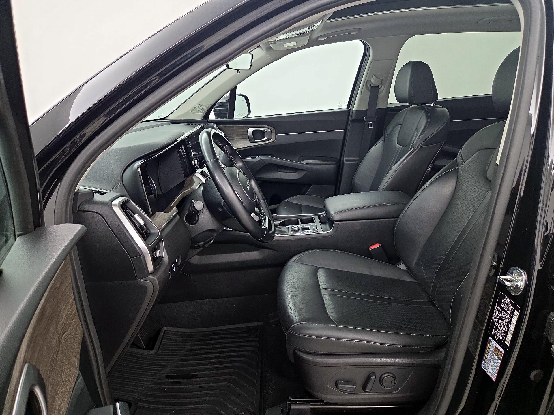 Thumbnail: 2022 Kia Sorento - 11