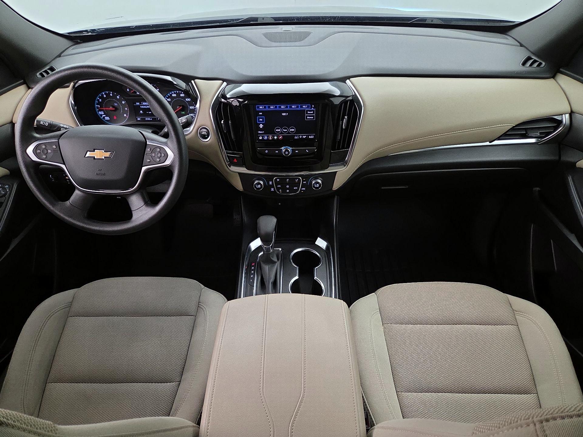 Thumbnail: 2023 Chevrolet Traverse - 9