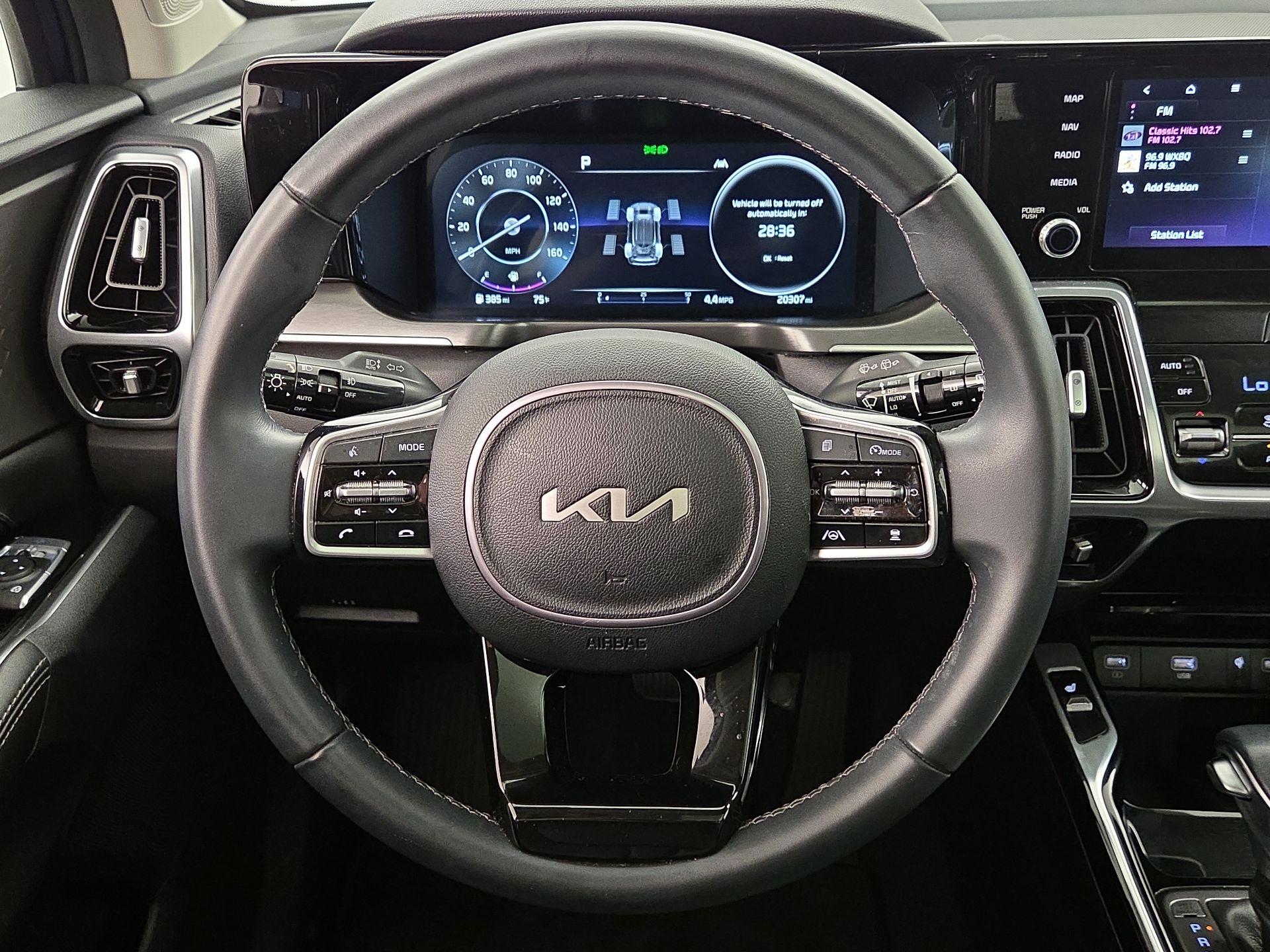 Thumbnail: 2023 Kia Sorento - 10