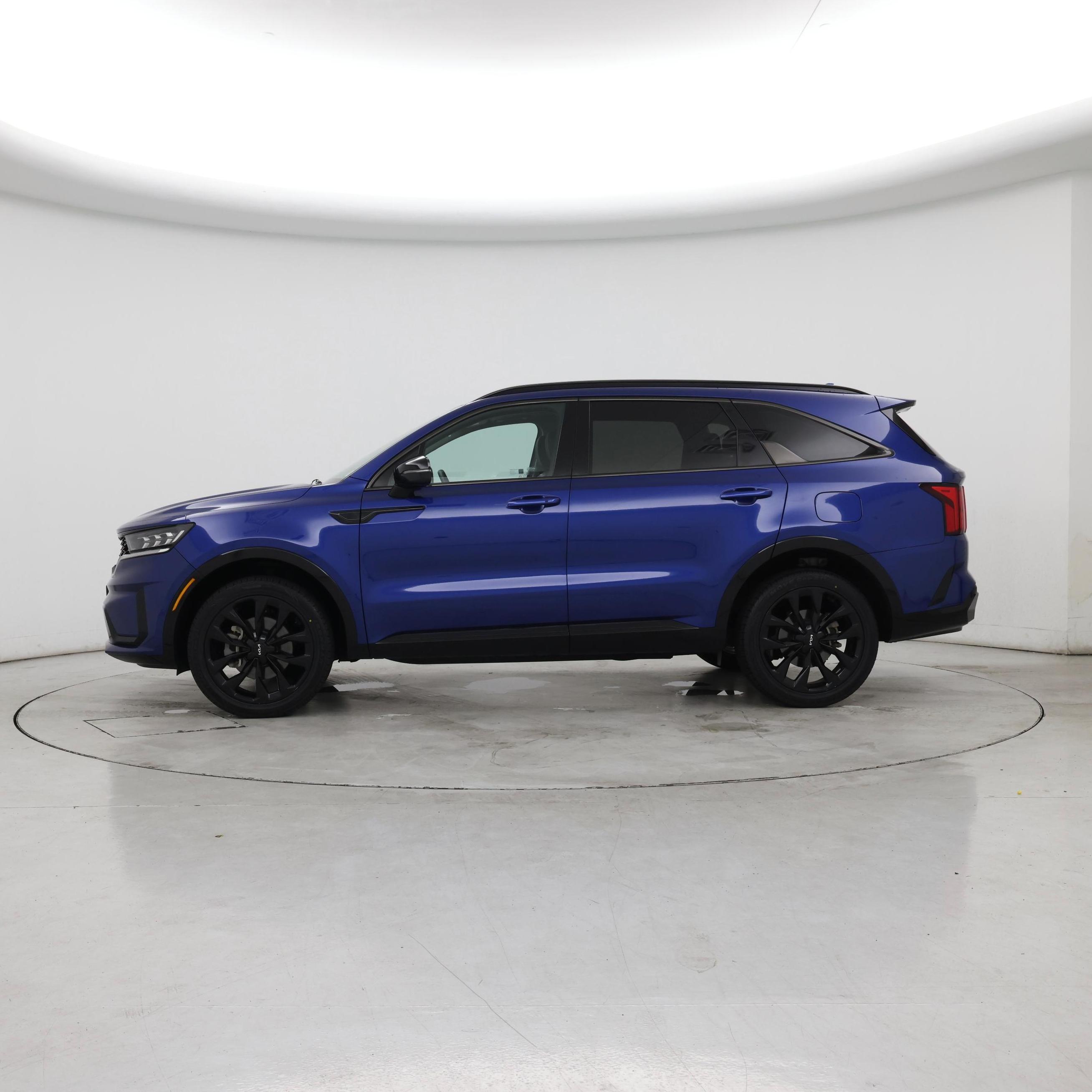 Thumbnail: 2023 Kia Sorento - 3