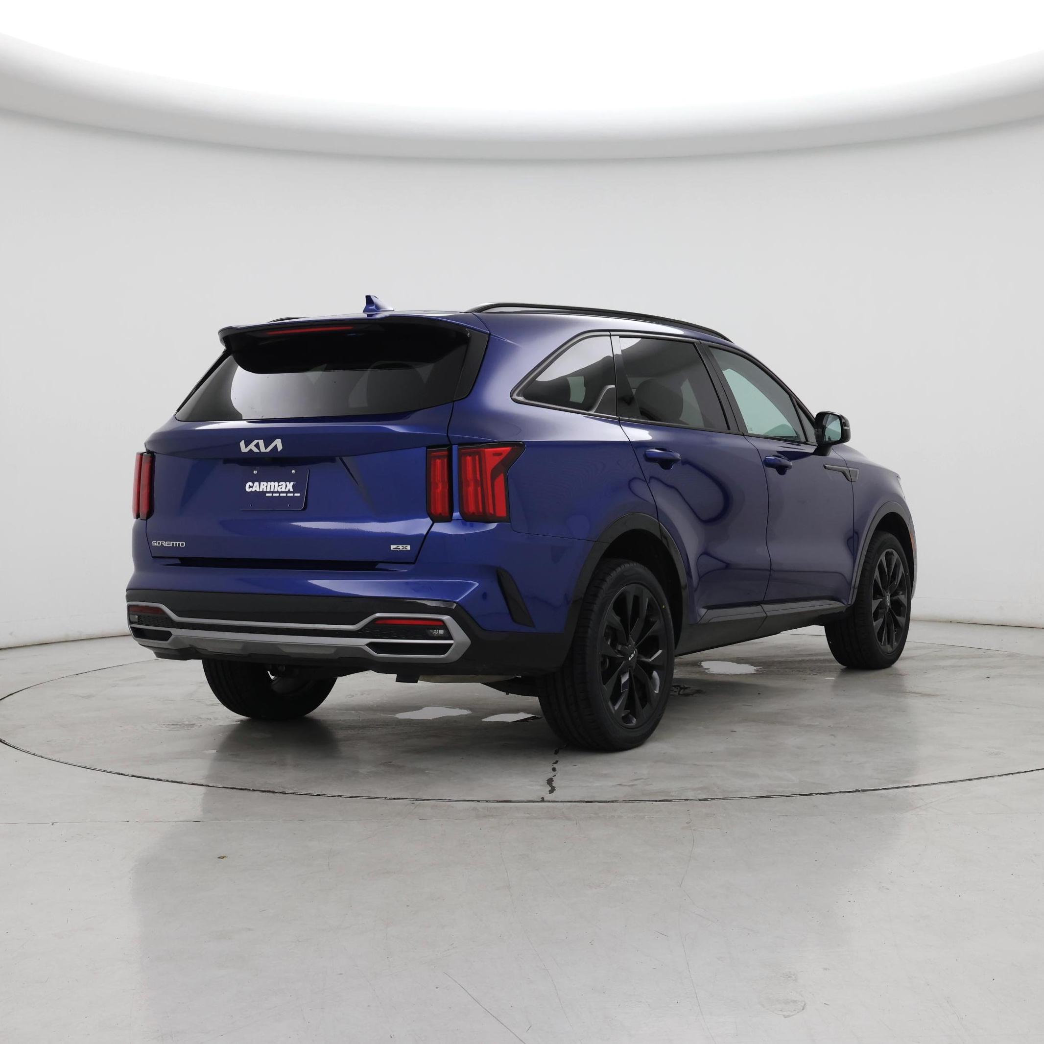 Thumbnail: 2023 Kia Sorento - 8