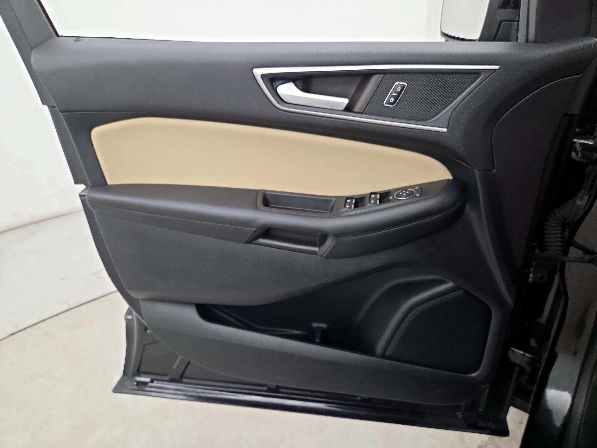 Thumbnail: 2023 Ford Edge - 13