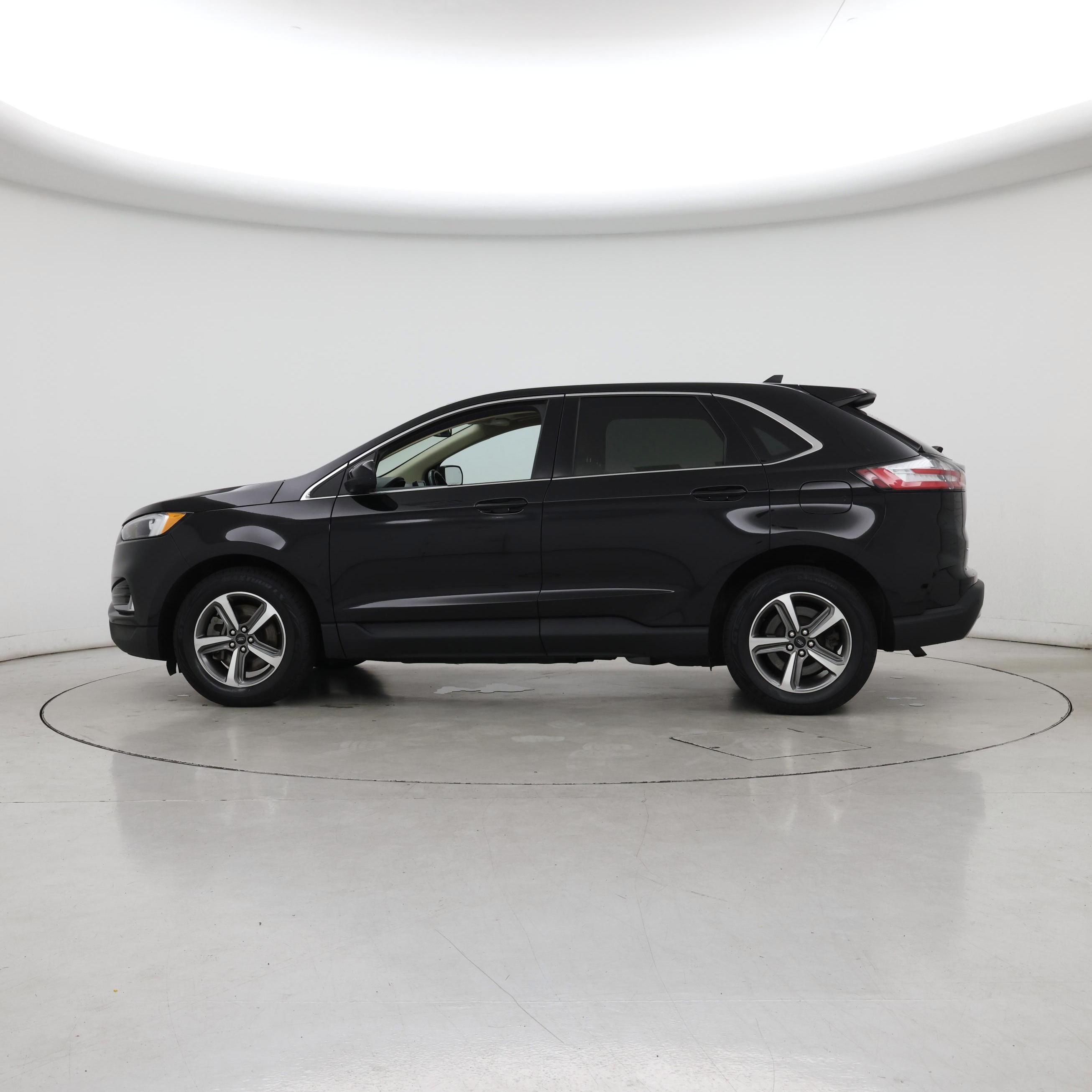 Thumbnail: 2023 Ford Edge - 3