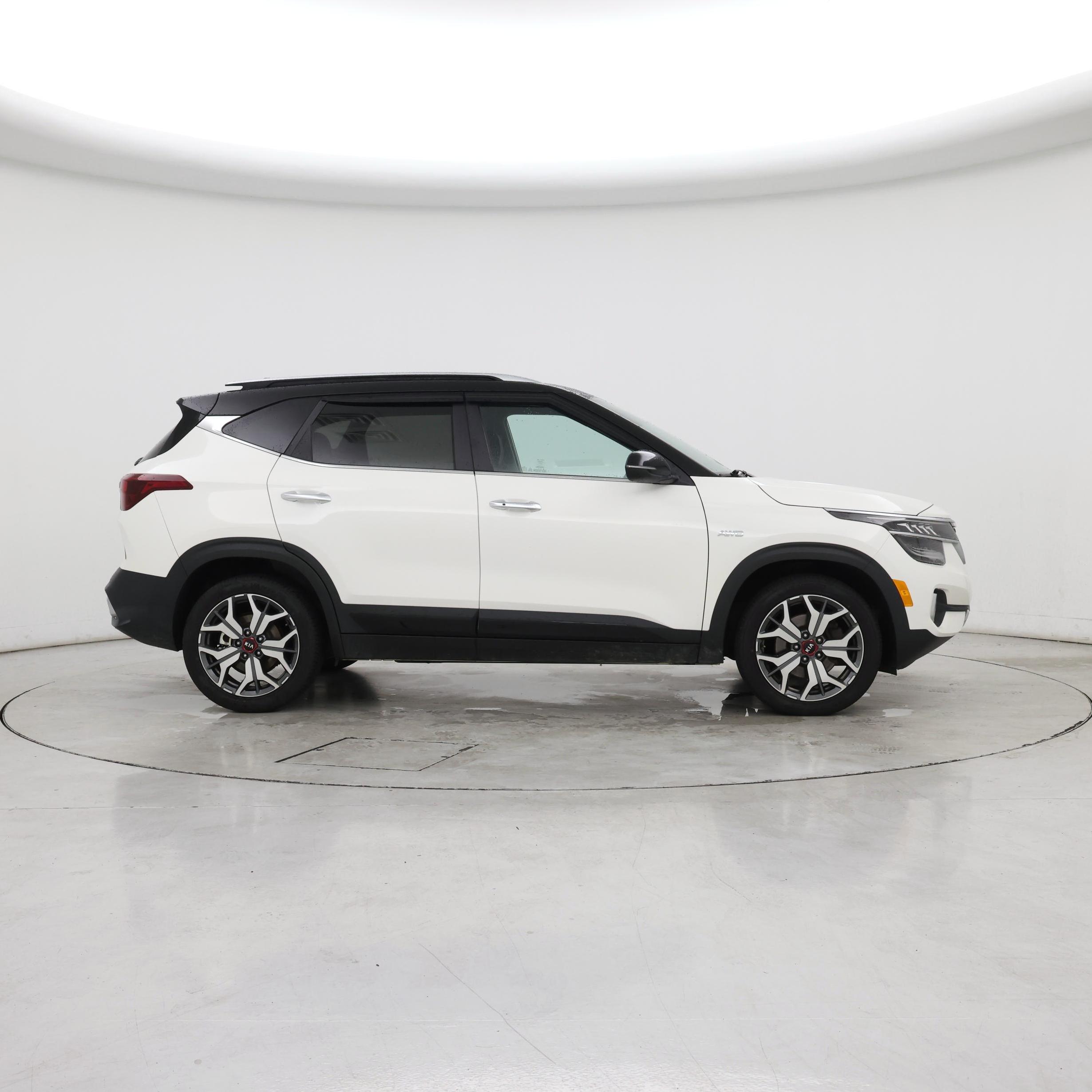 Thumbnail: 2021 Kia Seltos - 7
