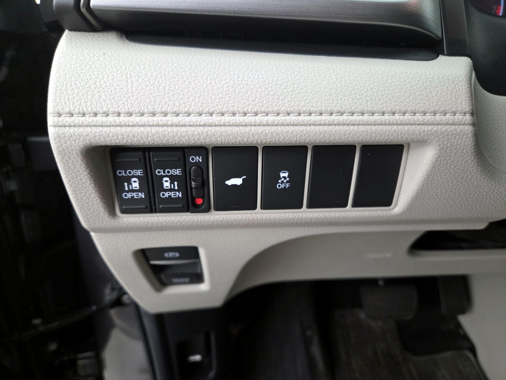 Thumbnail: 2025 Honda Odyssey - 13