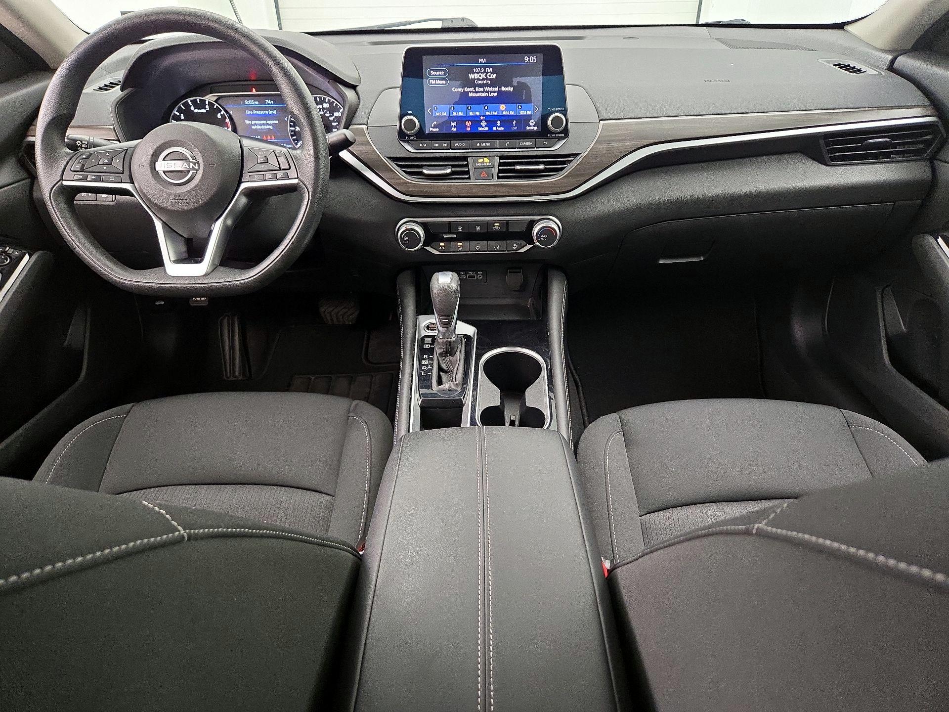 Thumbnail: 2023 Nissan Altima - 9