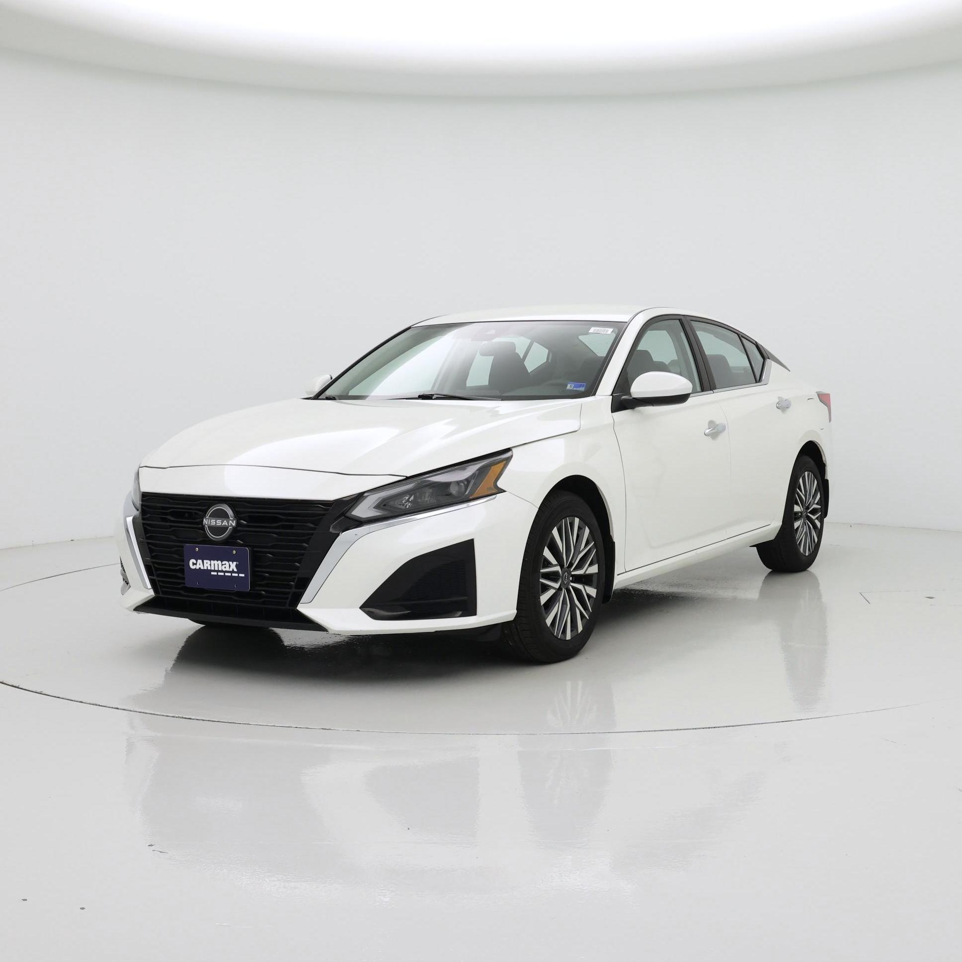 Thumbnail: 2023 Nissan Altima - 4