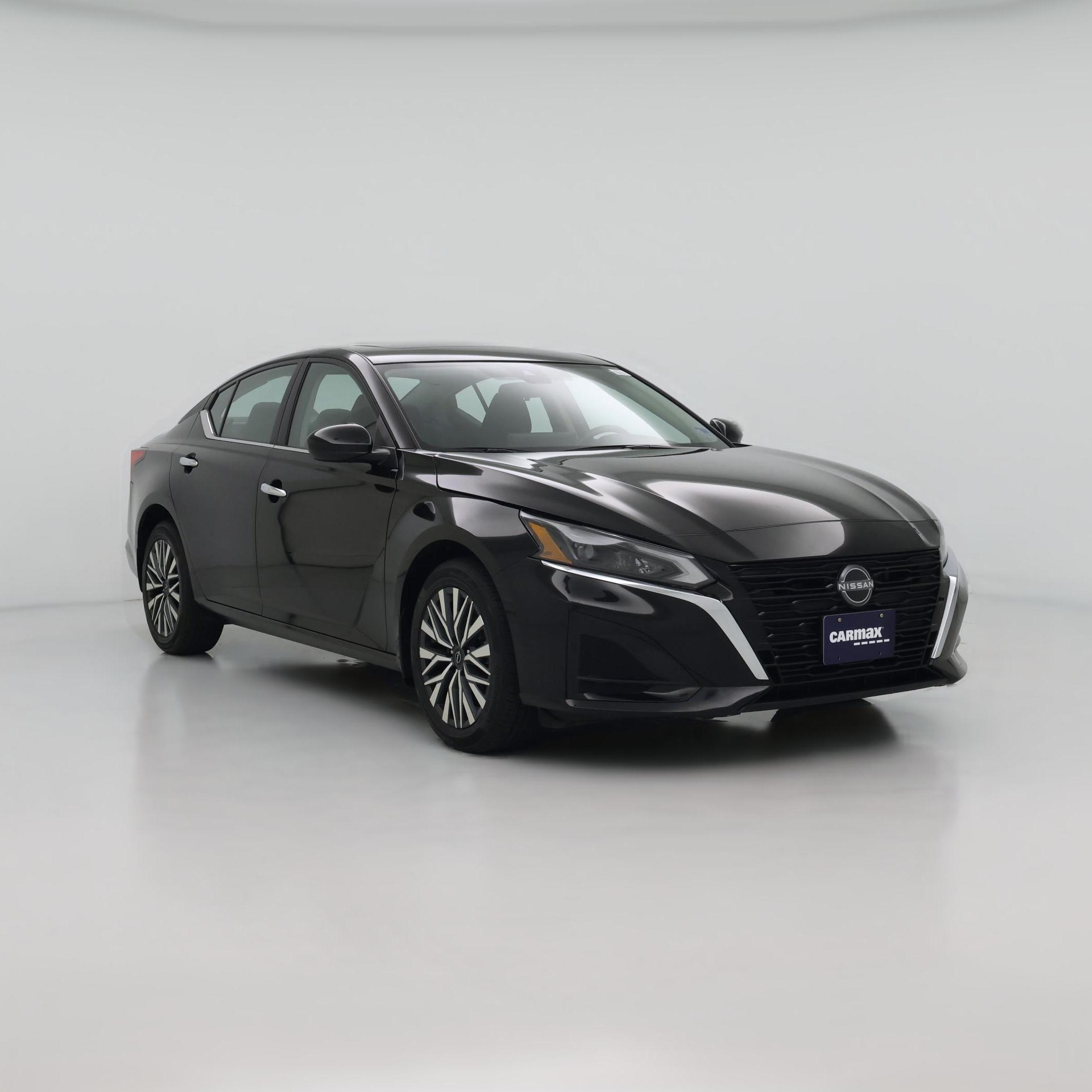 Thumbnail: 2023 Nissan Altima - 1