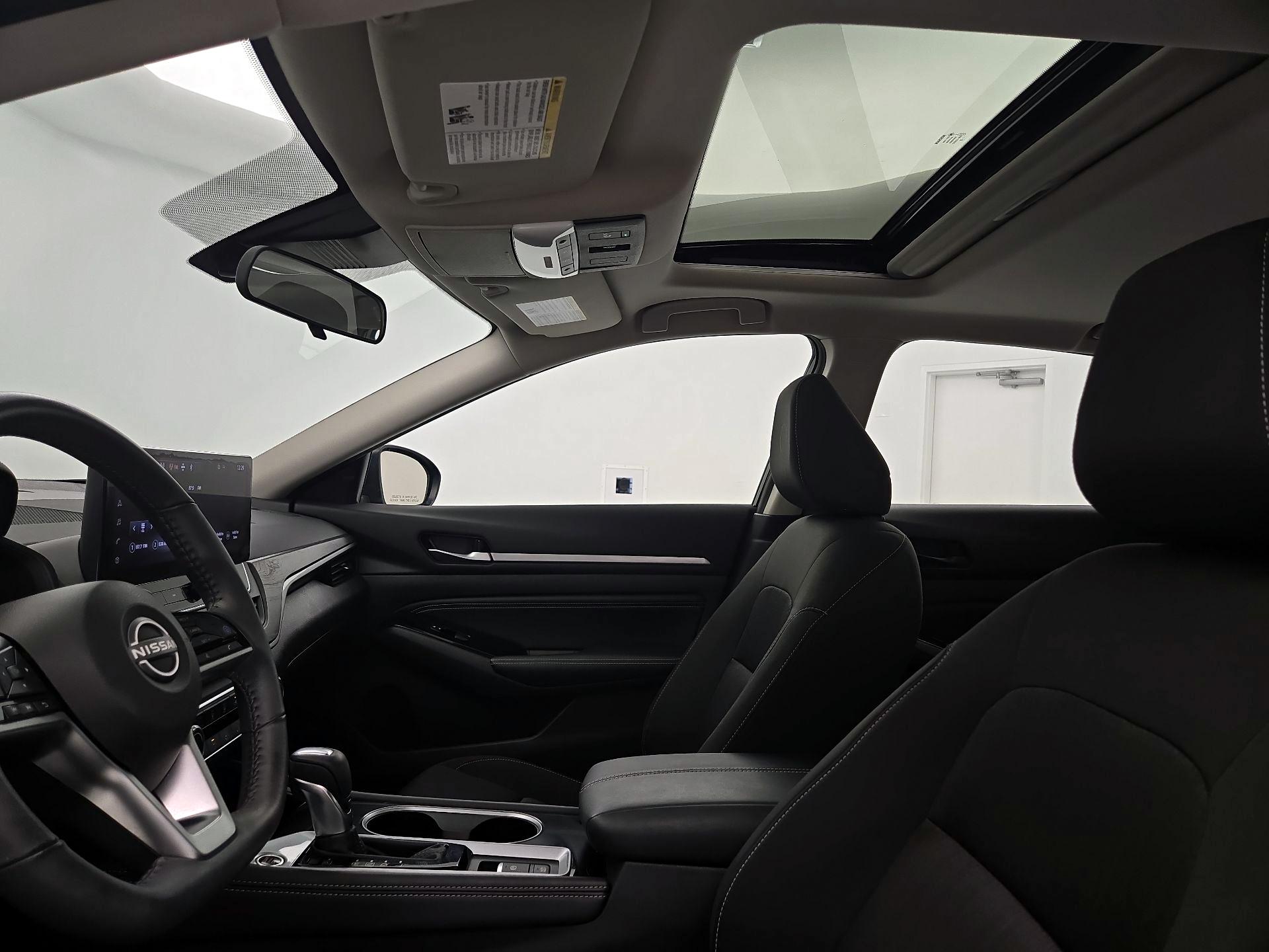 Thumbnail: 2023 Nissan Altima - 20