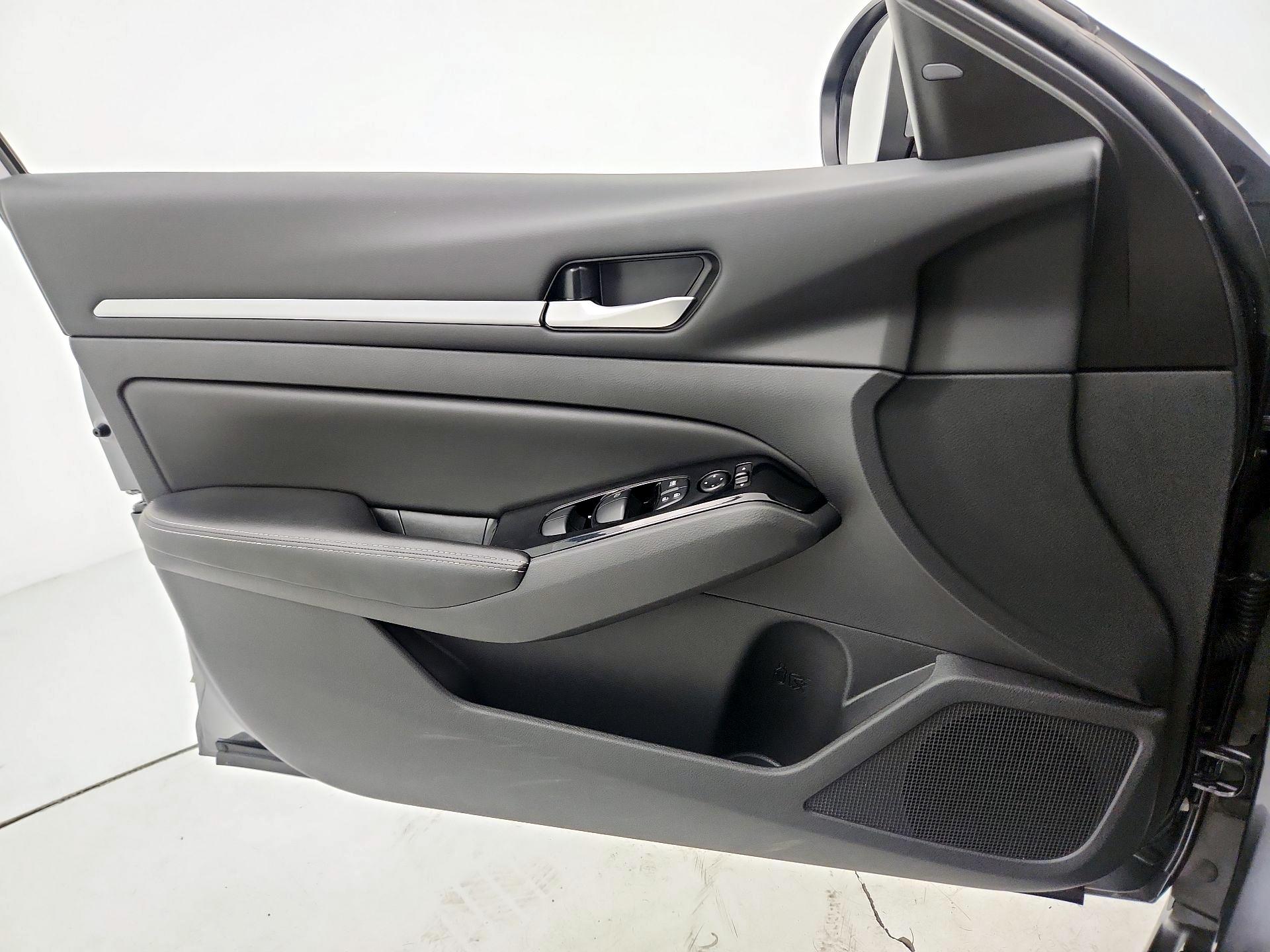 Thumbnail: 2024 Nissan Altima - 12