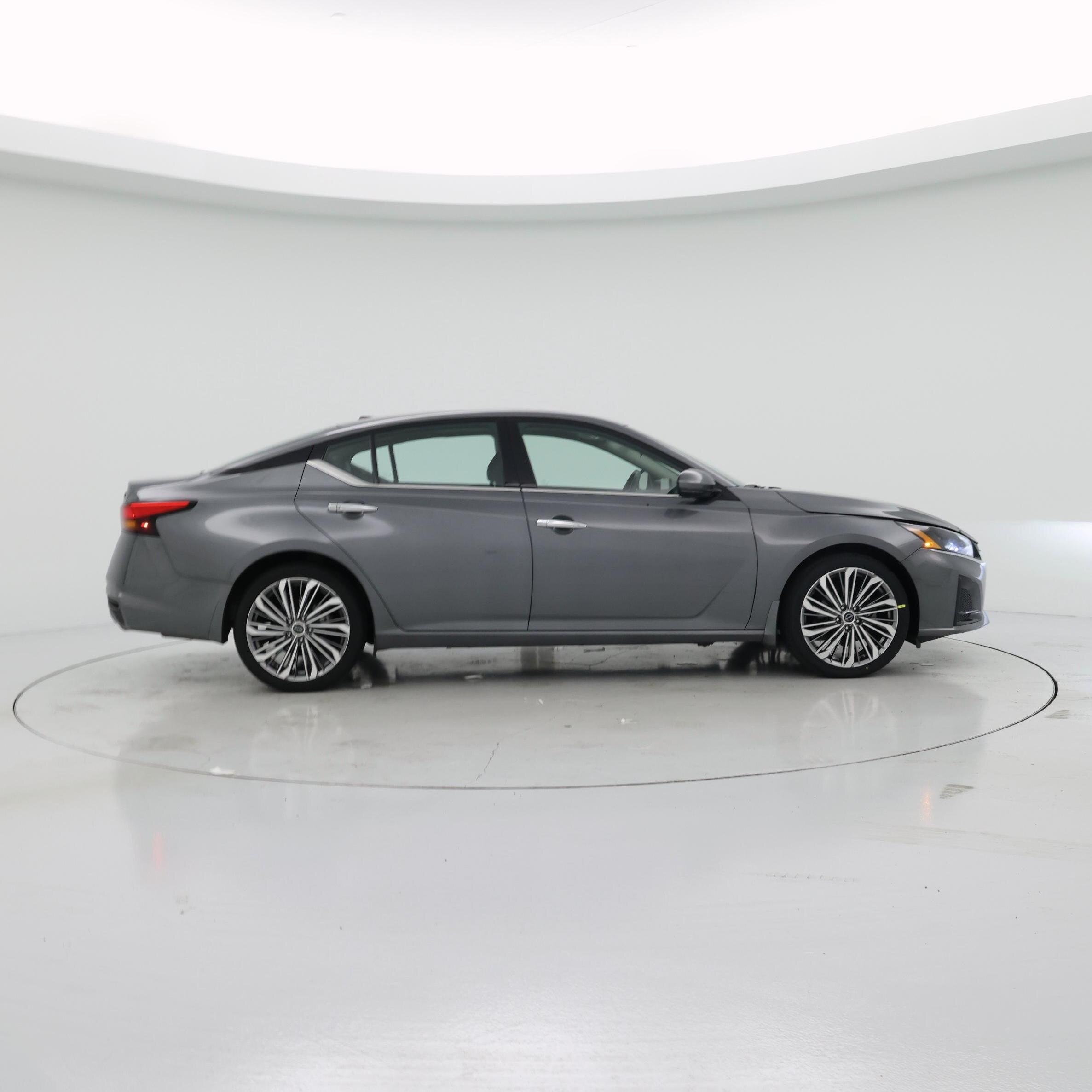 Thumbnail: 2024 Nissan Altima - 7