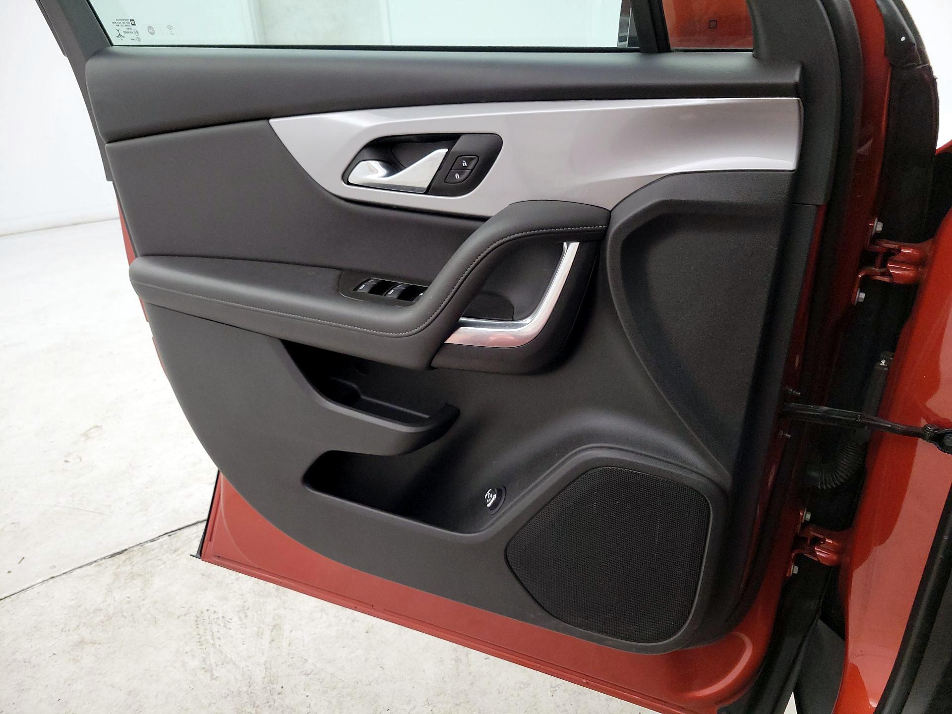 Thumbnail: 2021 Chevrolet Blazer - 10