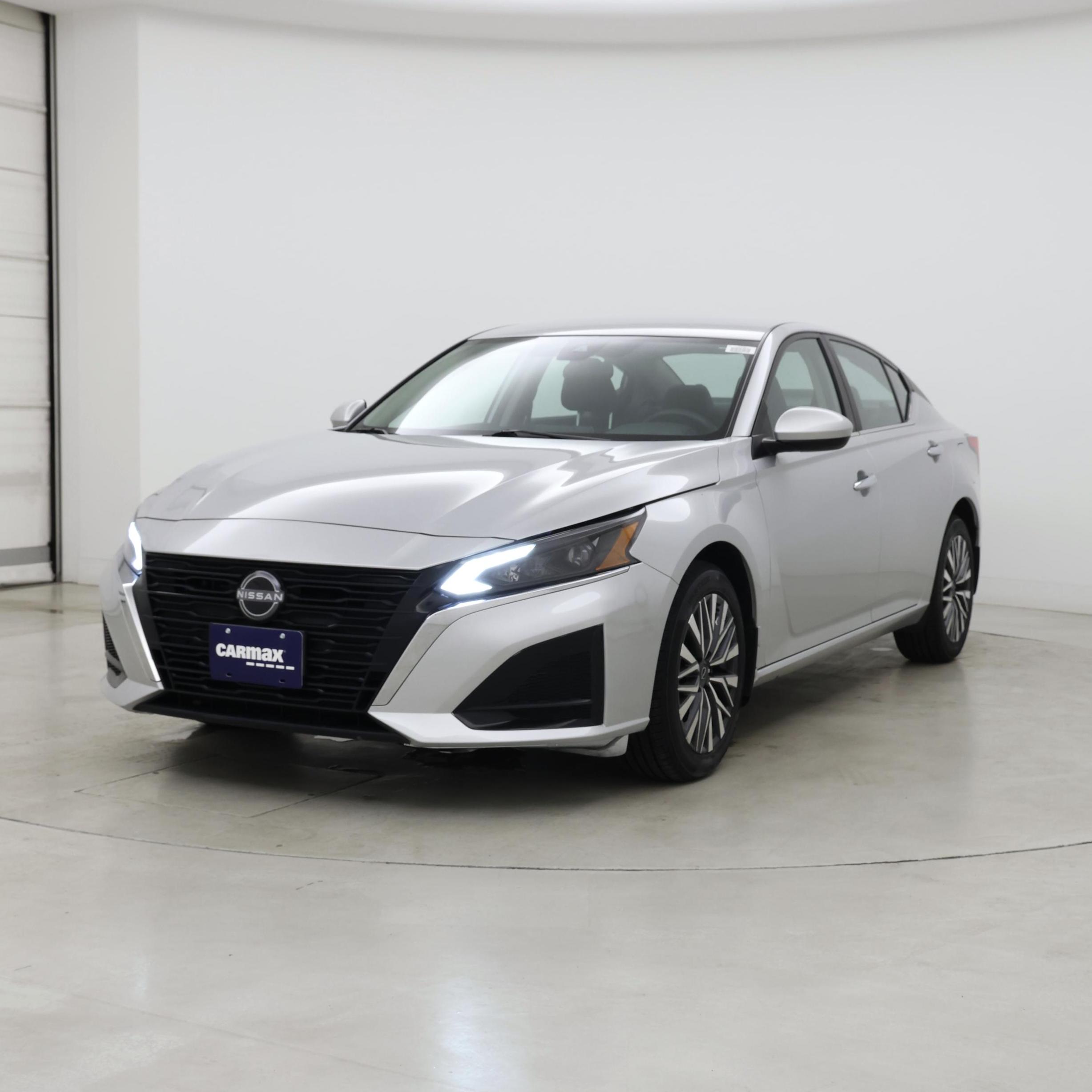 Thumbnail: 2023 Nissan Altima - 4