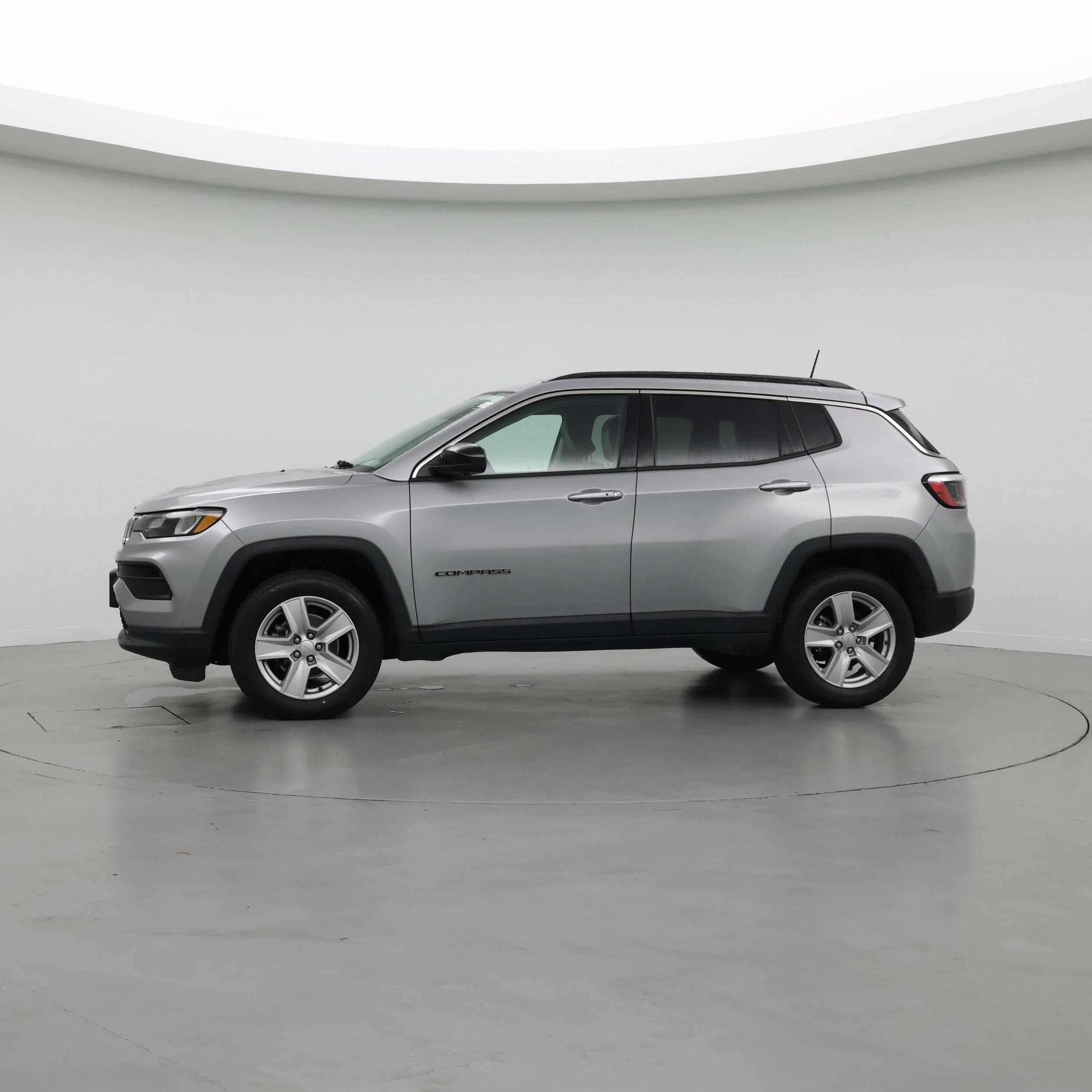 Thumbnail: 2022 Jeep Compass - 3