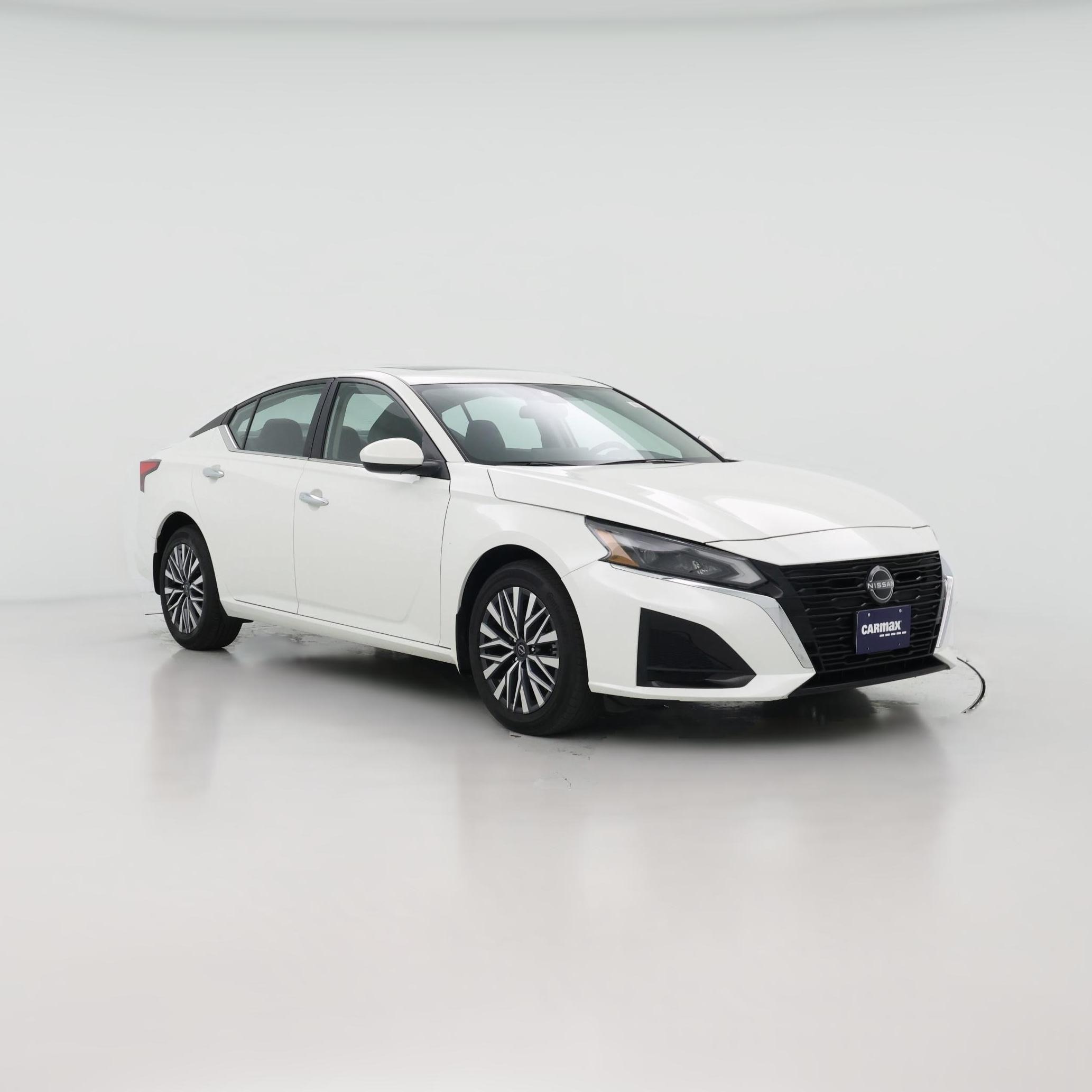 Thumbnail: 2023 Nissan Altima - 1
