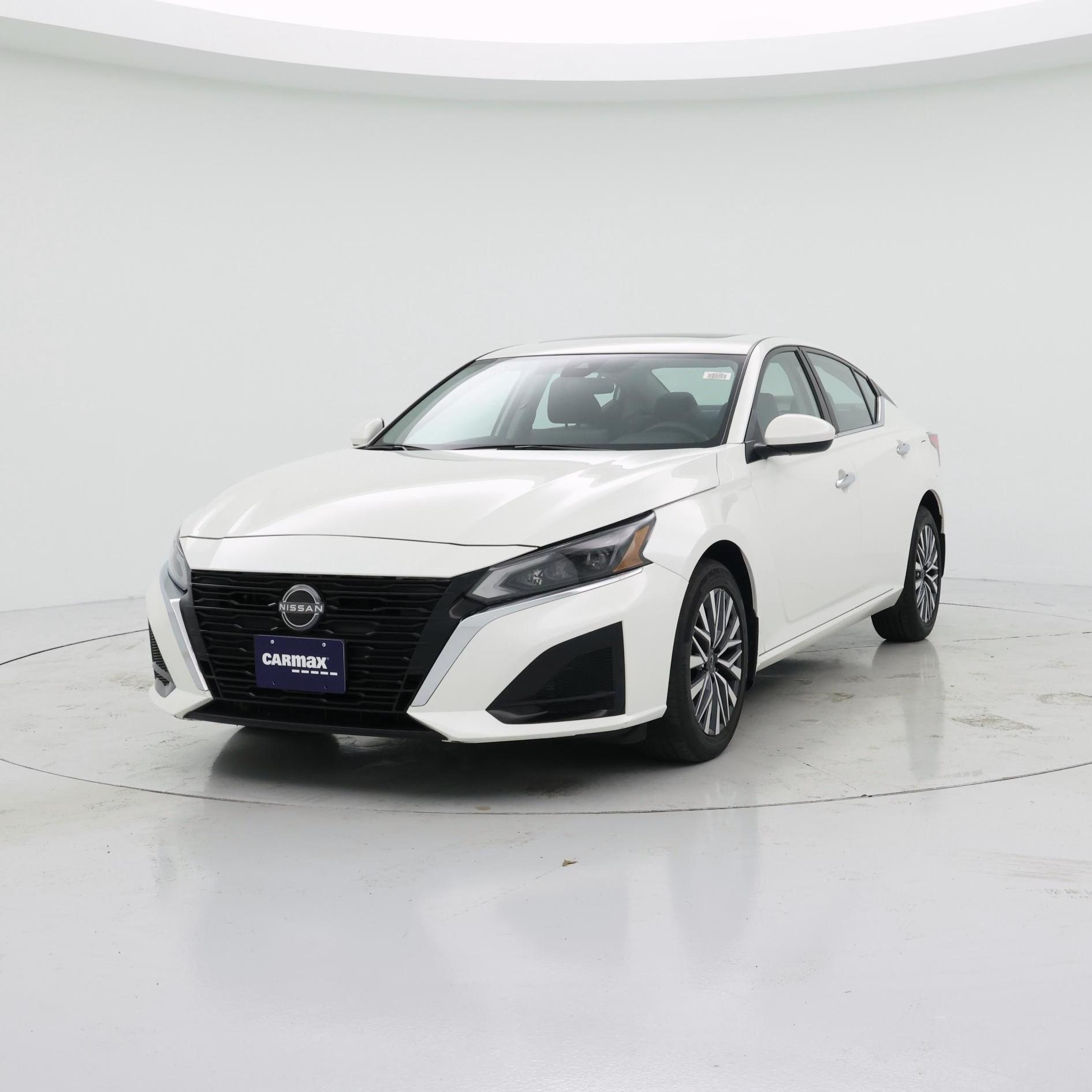 Thumbnail: 2023 Nissan Altima - 4