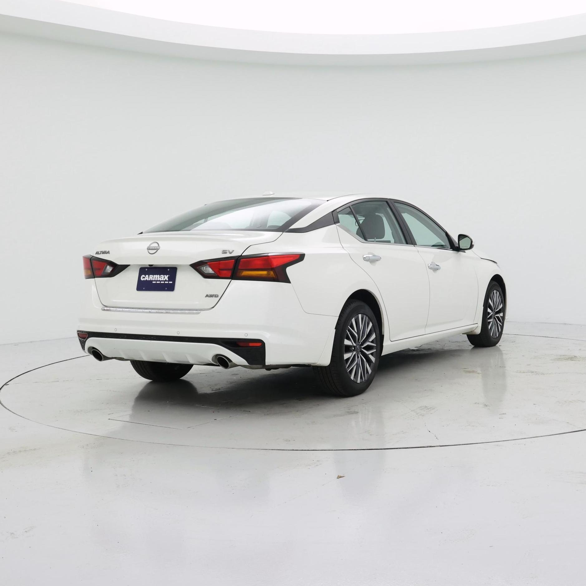 Thumbnail: 2023 Nissan Altima - 8