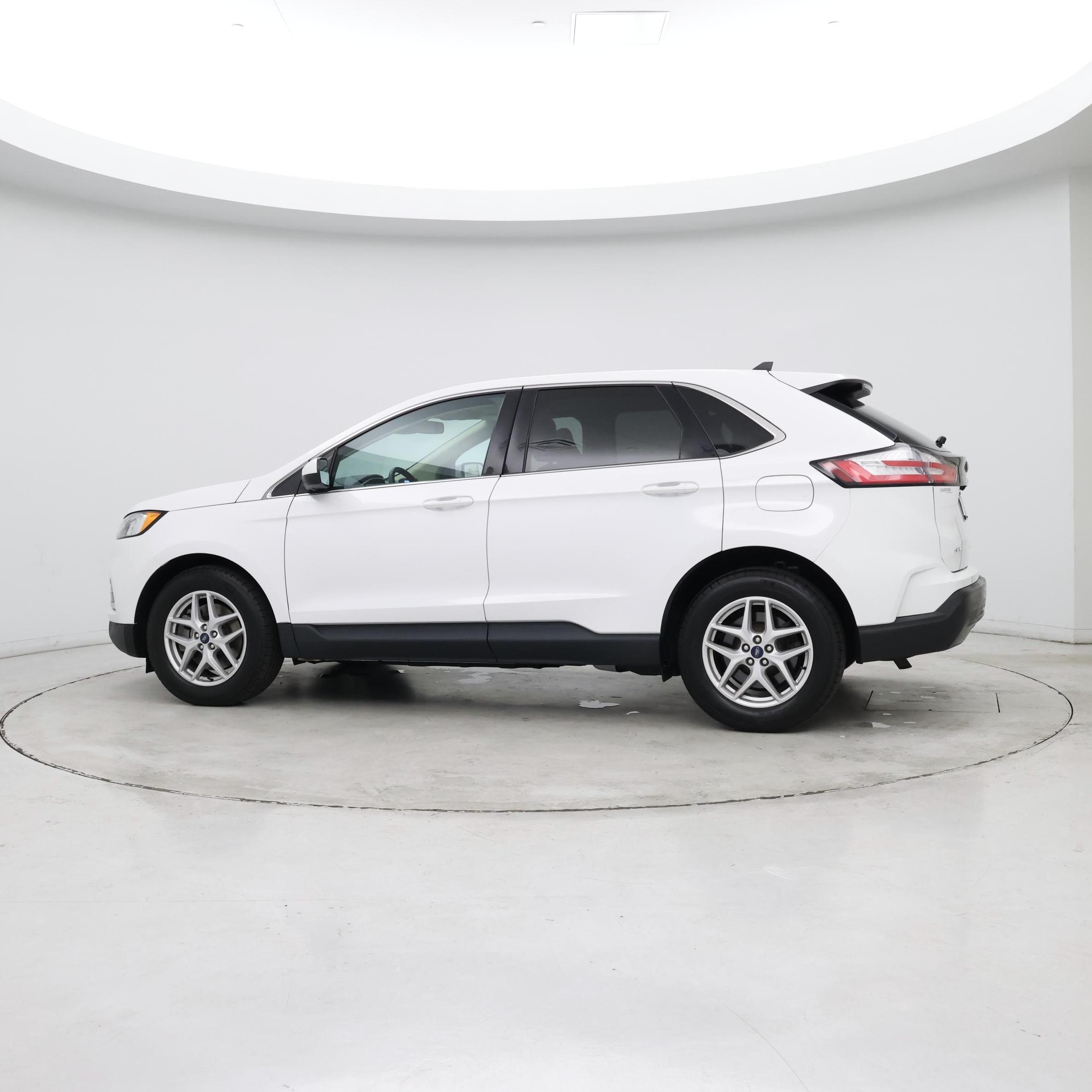 Thumbnail: 2021 Ford Edge - 3