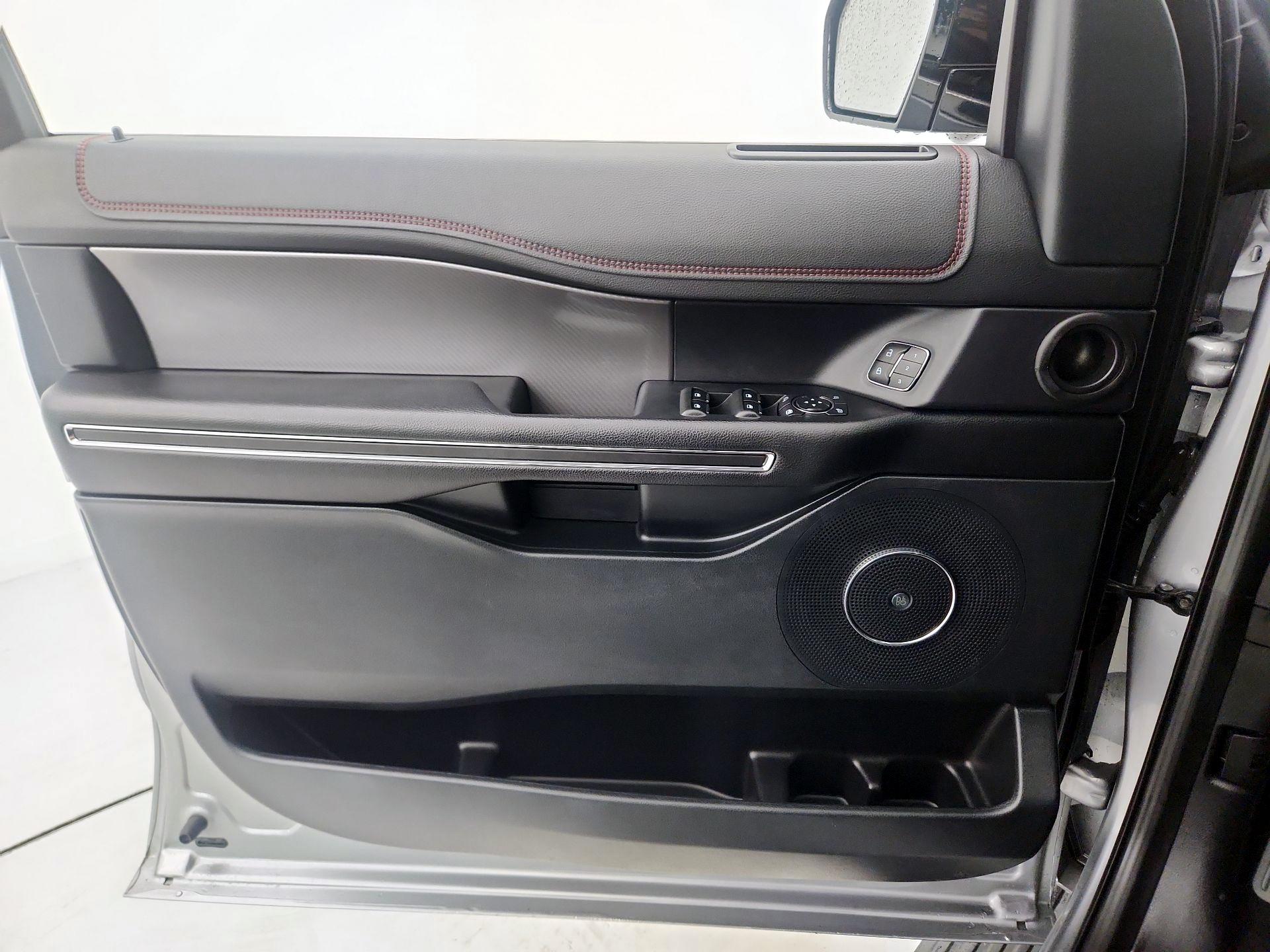 Thumbnail: 2021 Ford Expedition - 12