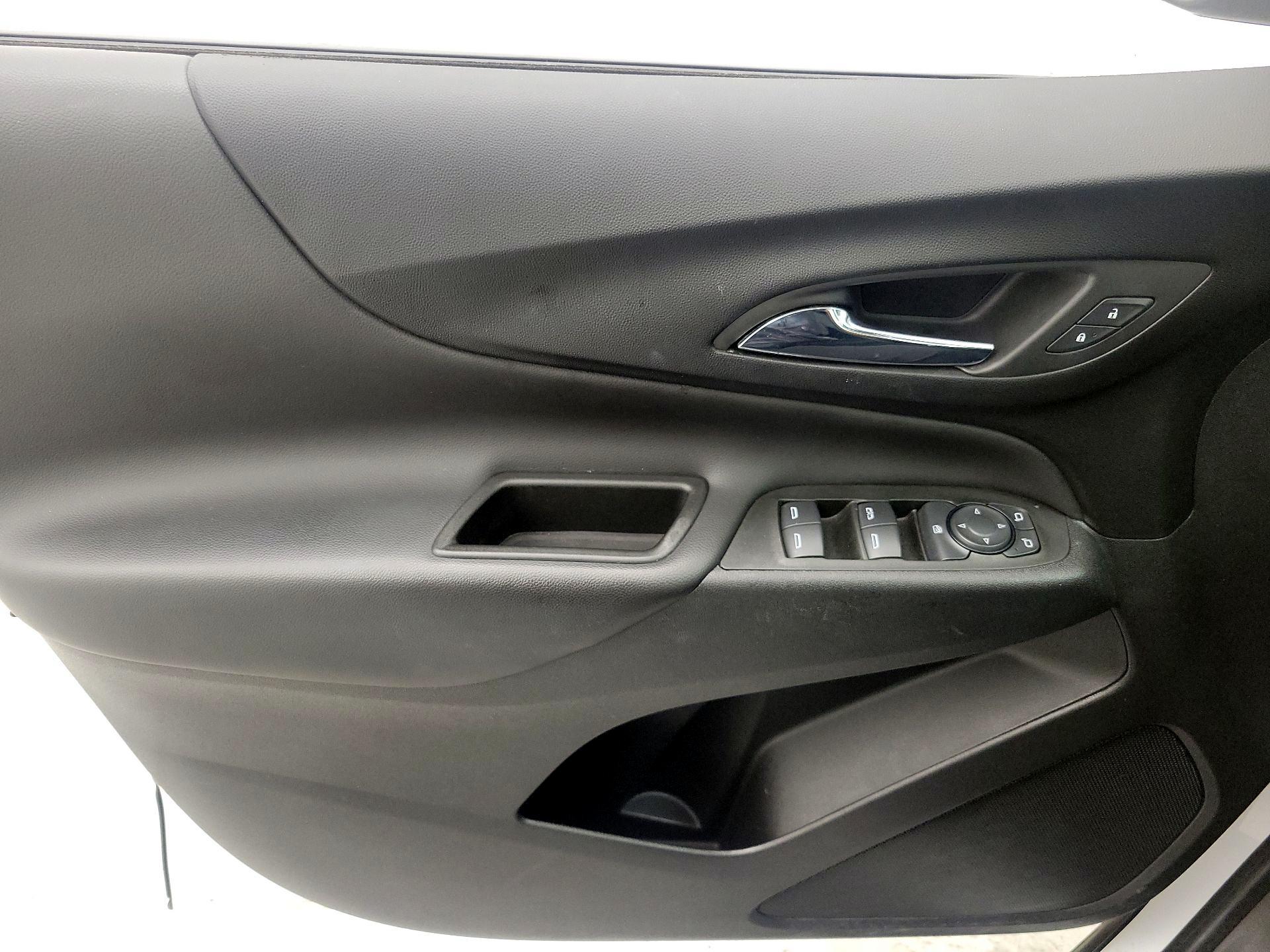 Thumbnail: 2022 Chevrolet Equinox - 12