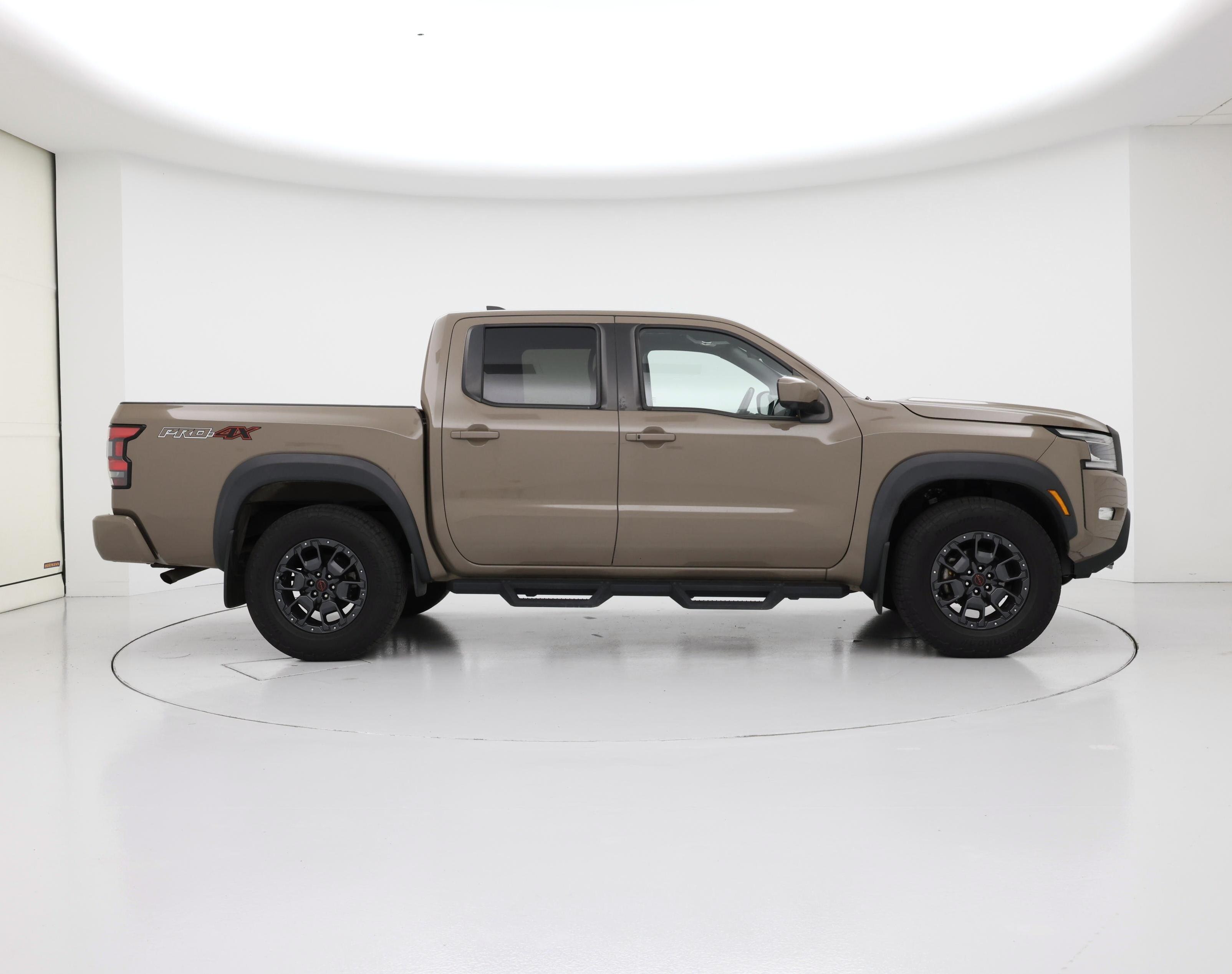 Thumbnail: 2023 Nissan Frontier - 7