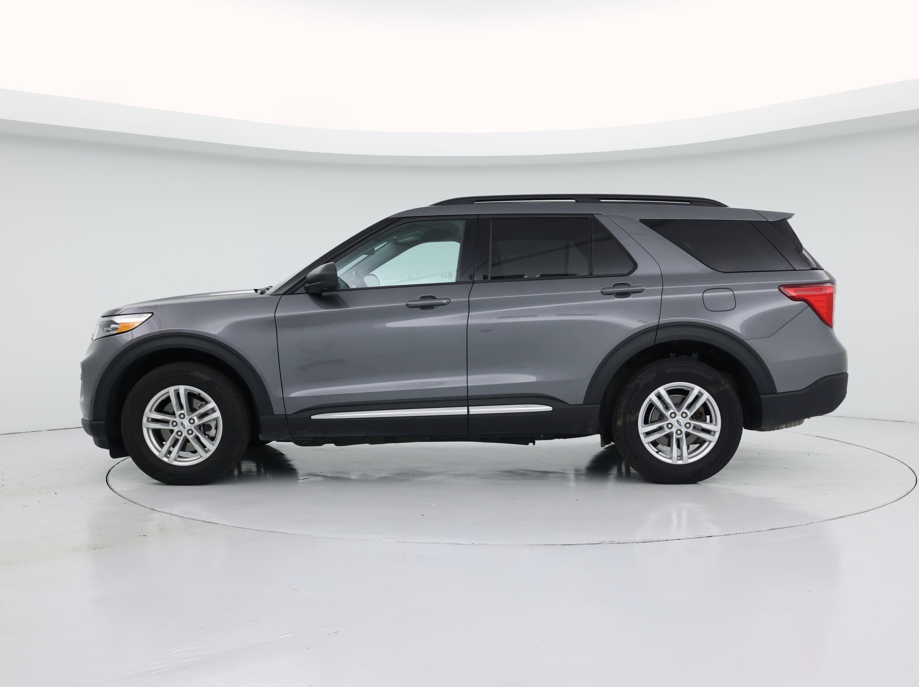 Thumbnail: 2023 Ford Explorer - 3