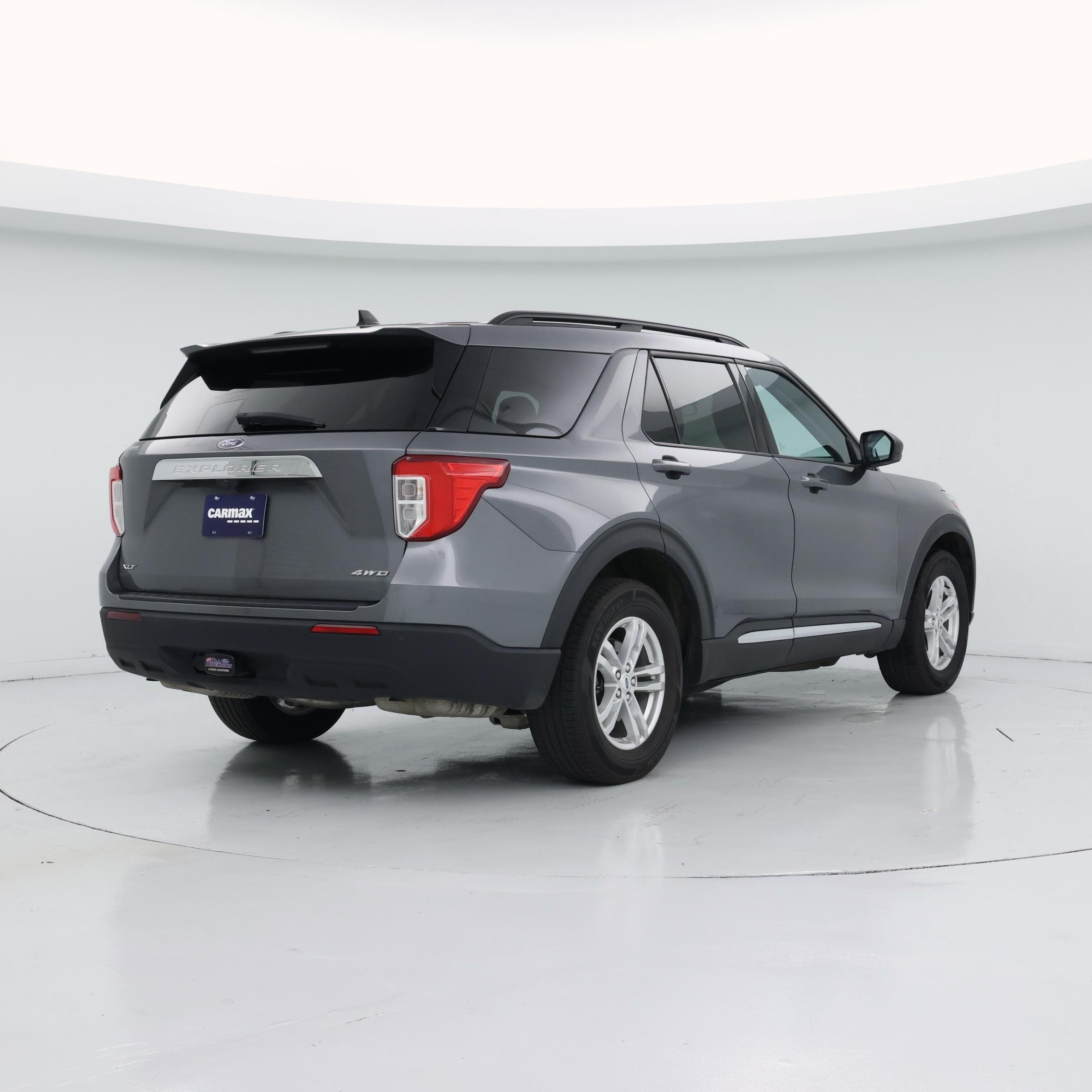 Thumbnail: 2023 Ford Explorer - 8