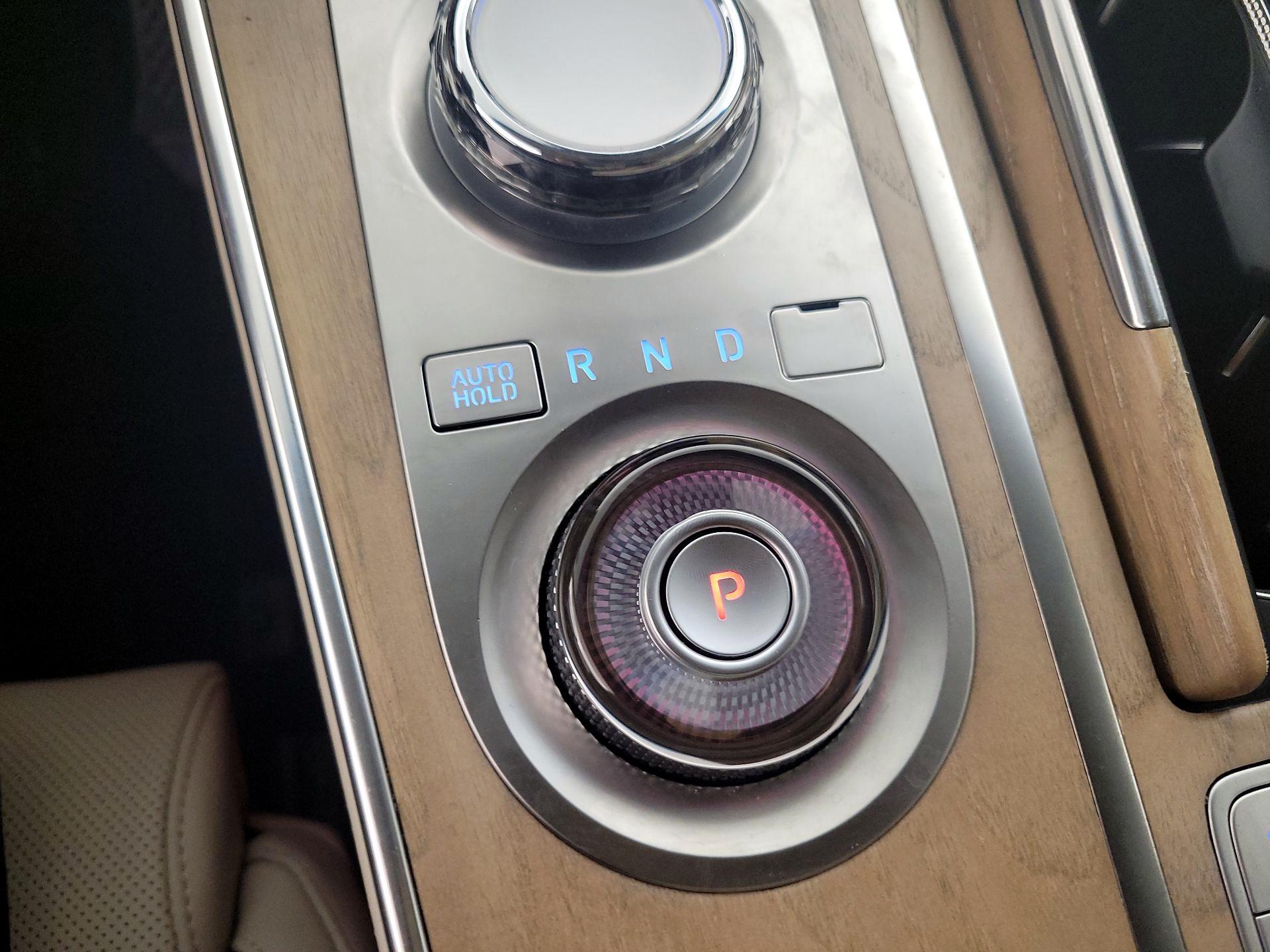 Thumbnail: 2023 Genesis GV80 - 15