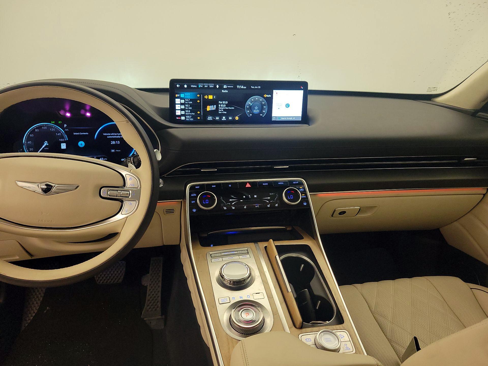 Thumbnail: 2023 Genesis GV80 - 8