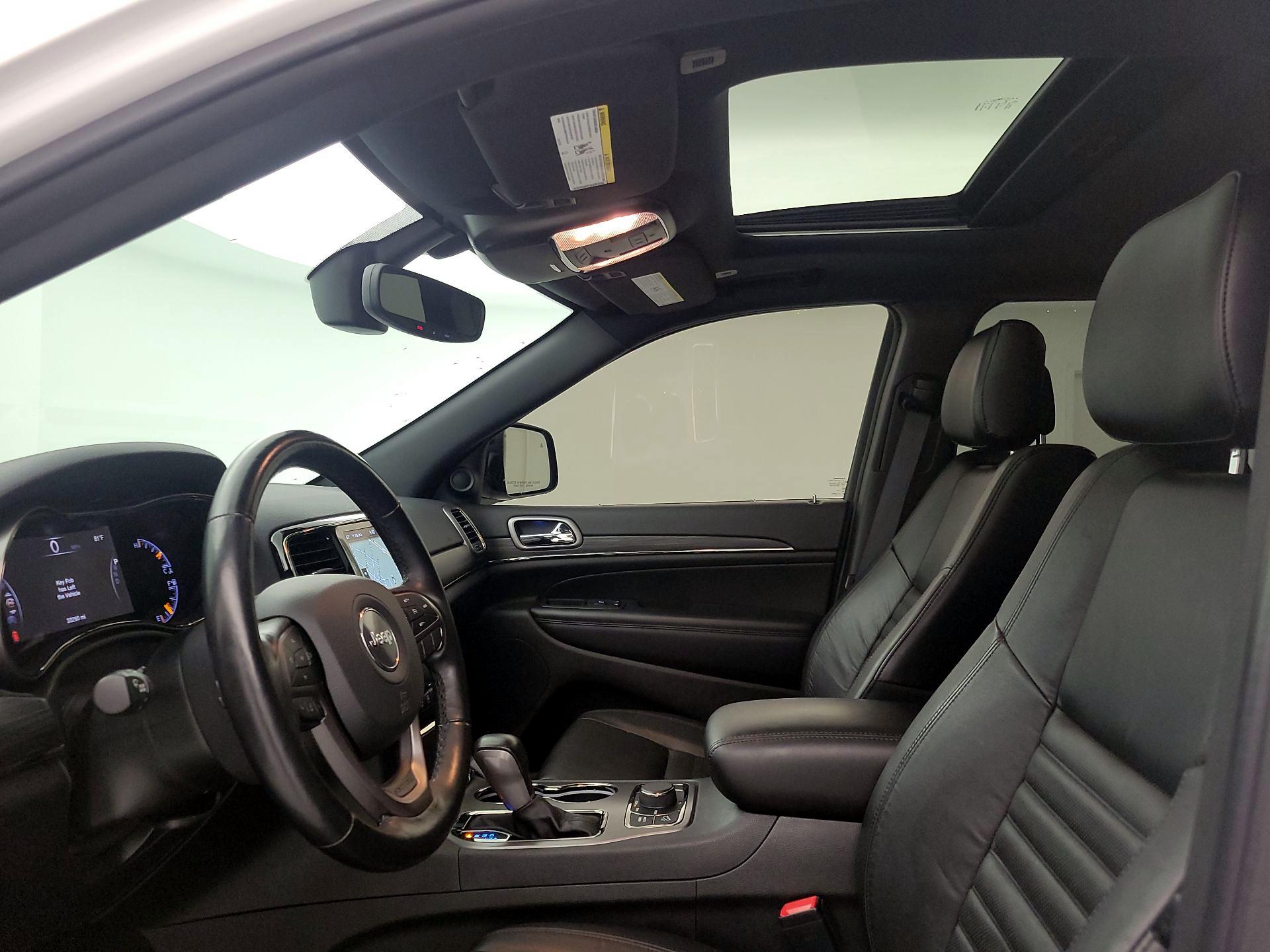 Thumbnail: 2021 Jeep Grand Cherokee - 20