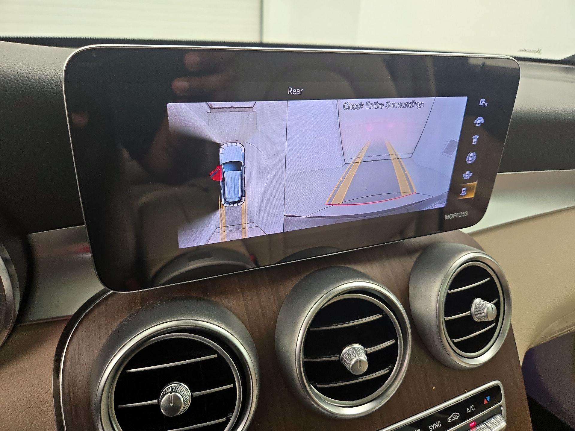 Thumbnail: 2021 Mercedes-Benz GLC - 15