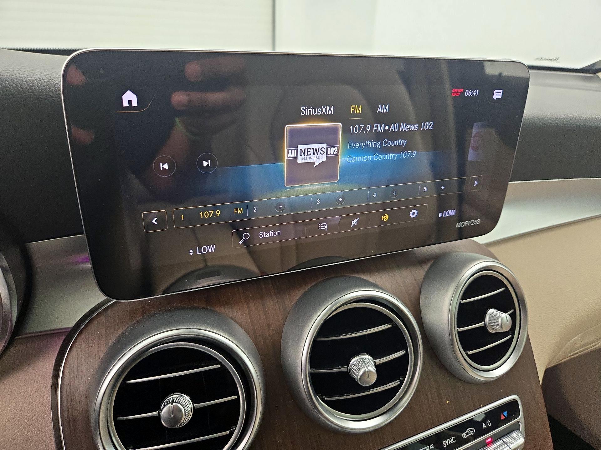 Thumbnail: 2021 Mercedes-Benz GLC - 16