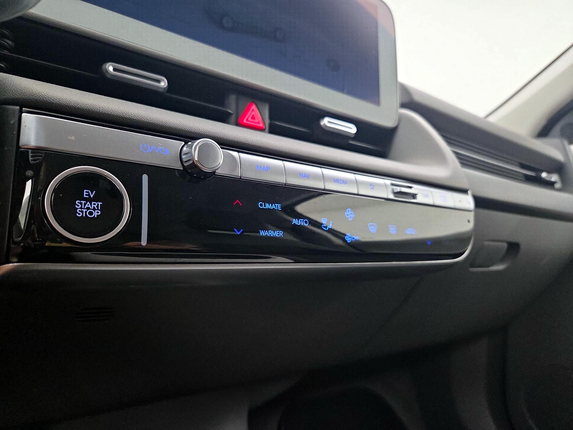 Thumbnail: 2024 Hyundai Ioniq 5 - 16