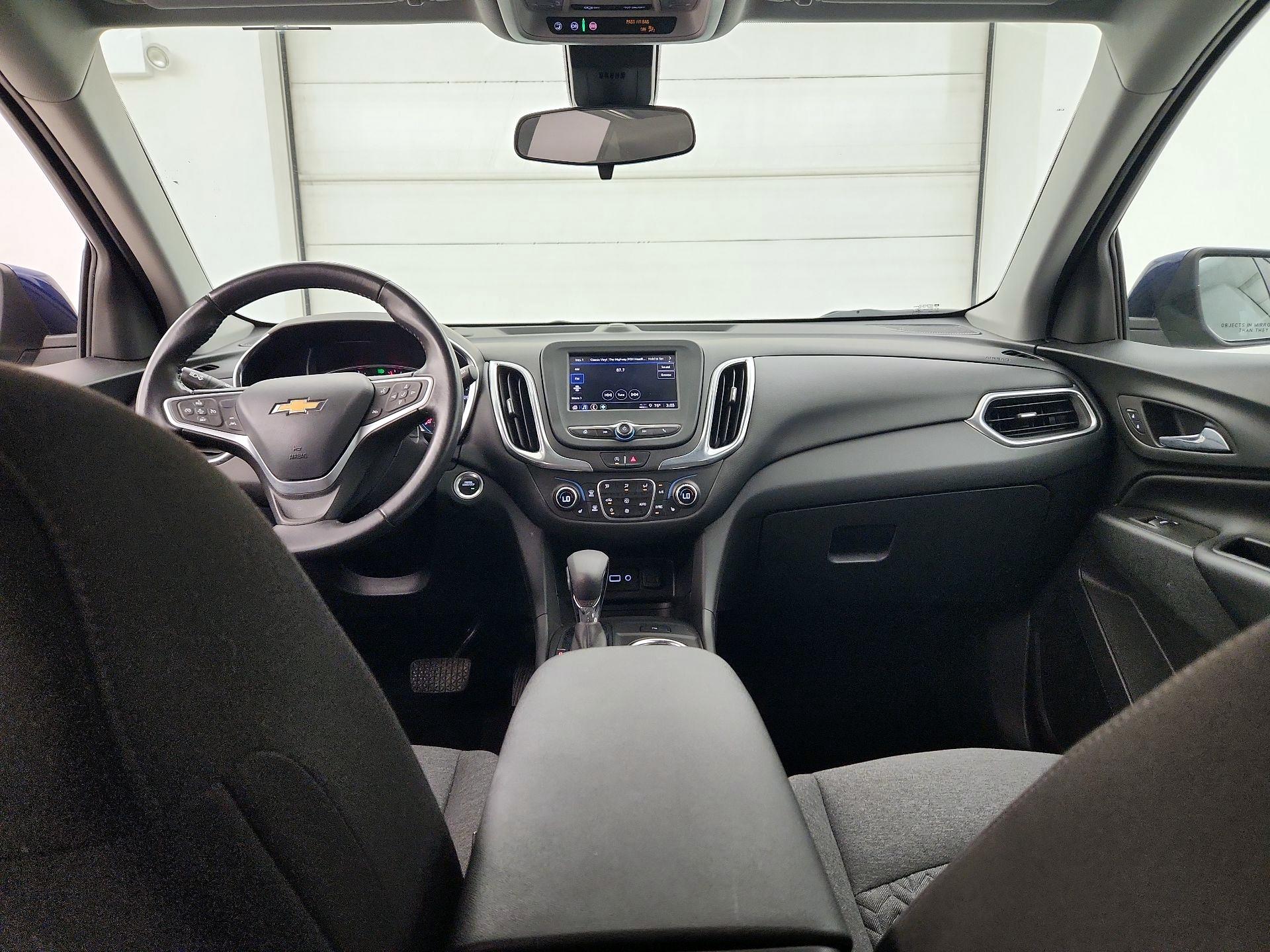 Thumbnail: 2022 Chevrolet Equinox - 9