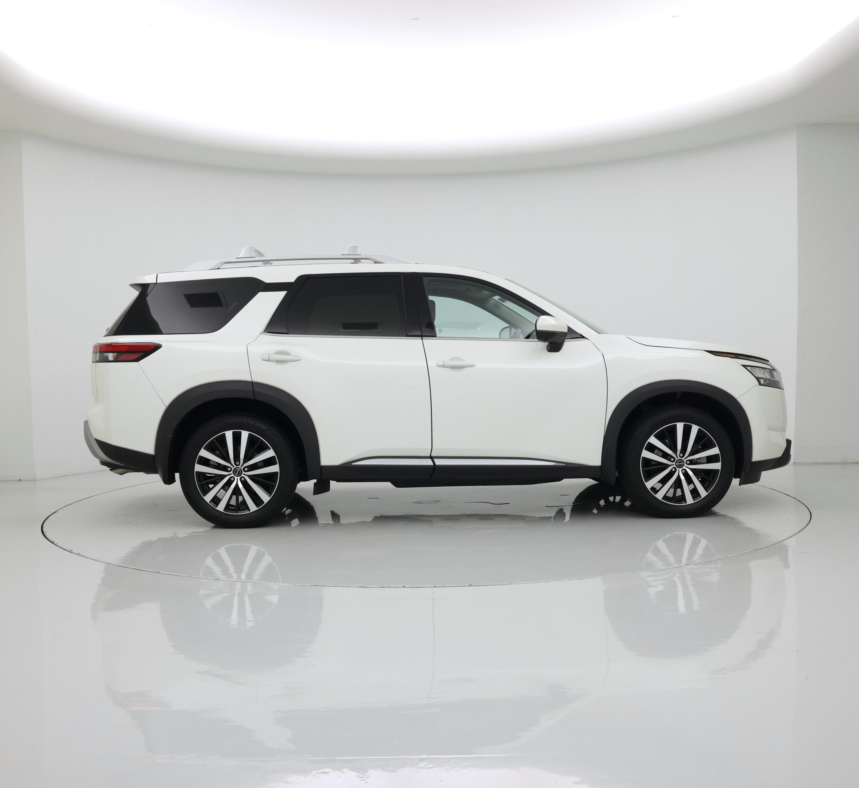 Thumbnail: 2023 Nissan Pathfinder - 7