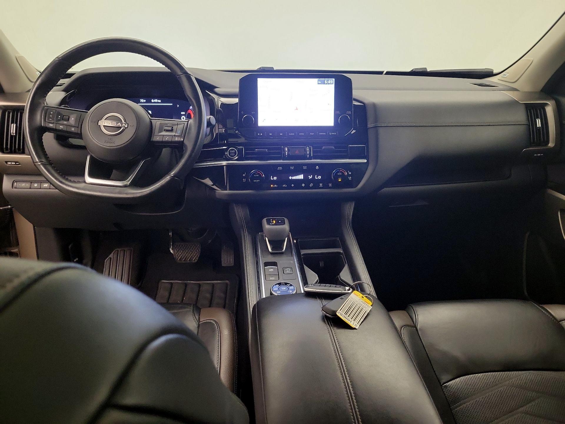Thumbnail: 2023 Nissan Pathfinder - 9