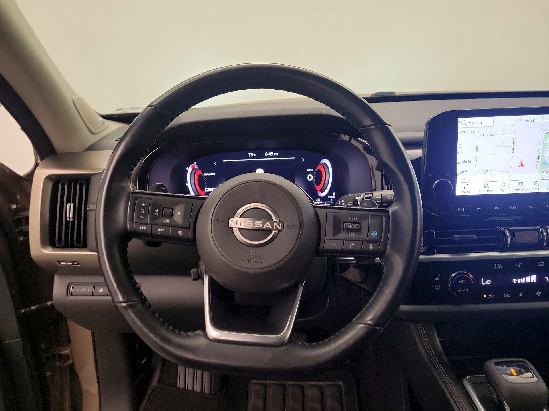 Thumbnail: 2023 Nissan Pathfinder - 10