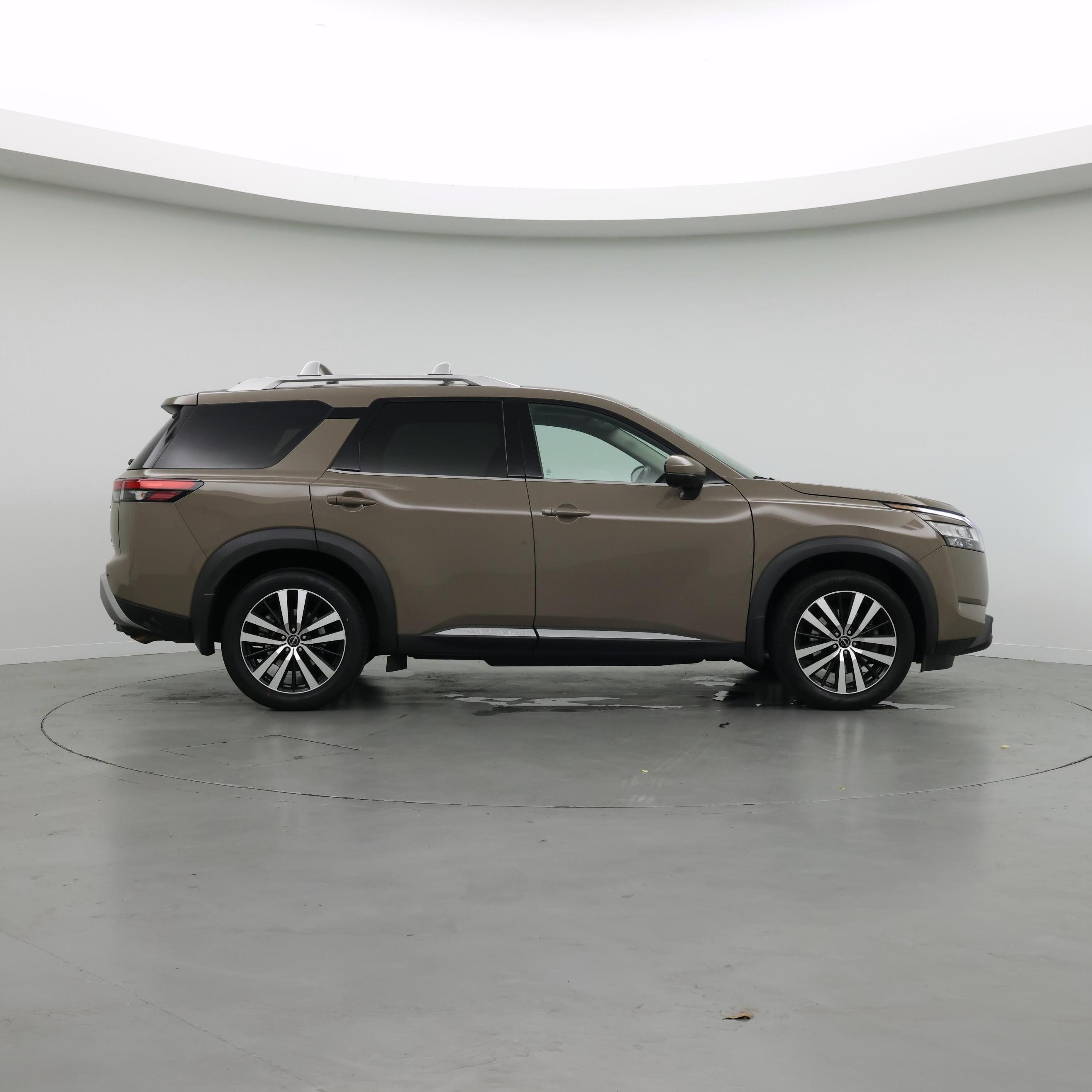 Thumbnail: 2023 Nissan Pathfinder - 7