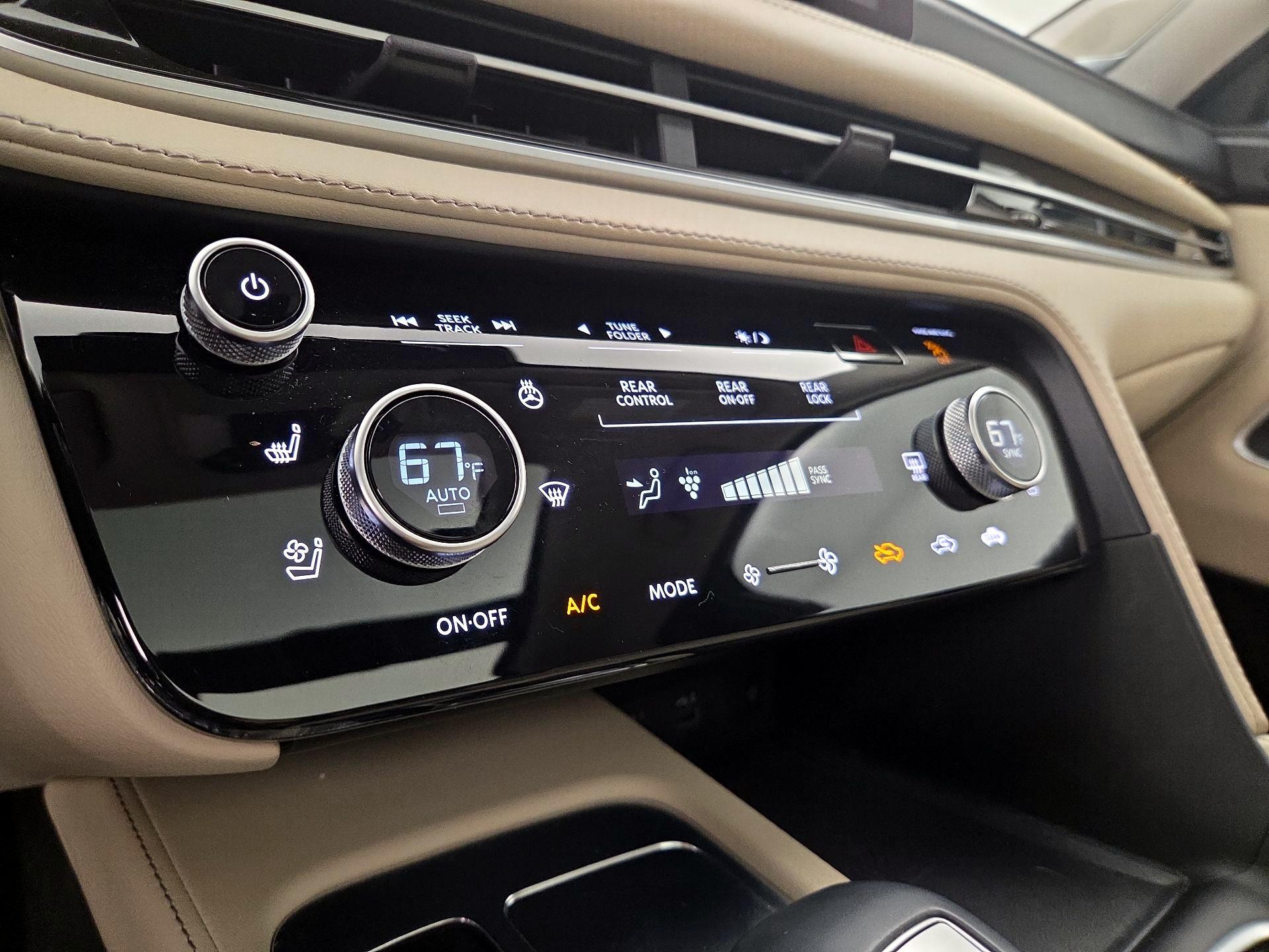 Thumbnail: 2023 INFINITI QX60 - 17