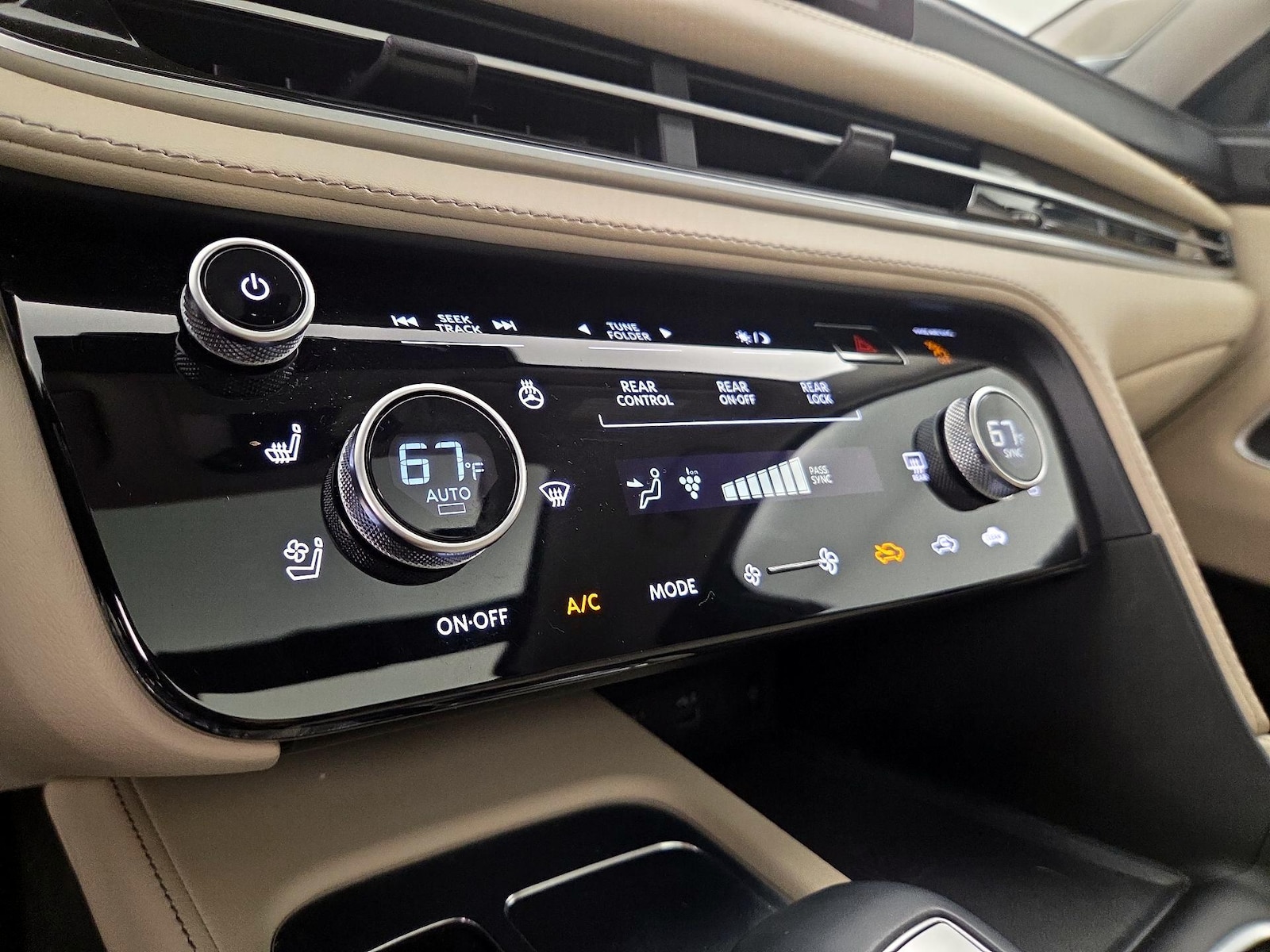 2023 INFINITI QX60 SENSORY - Photo 18
