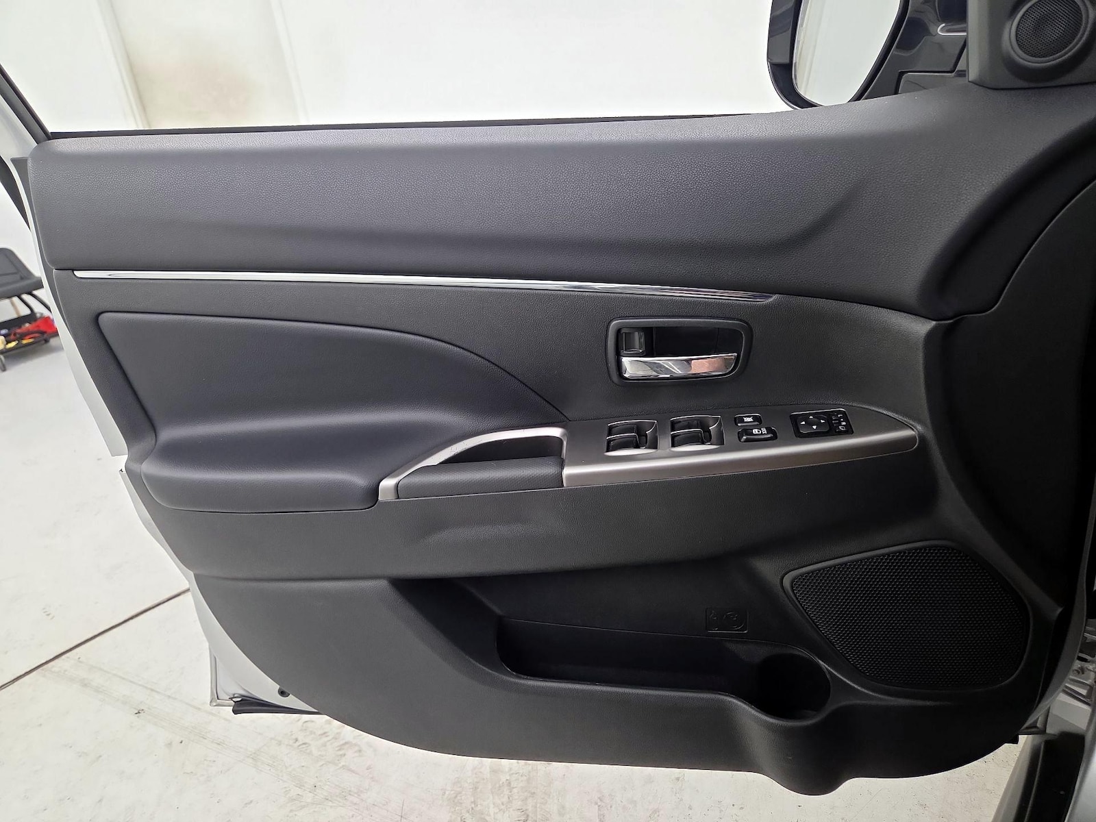2024 Mitsubishi Outlander Sport SE - Photo 13