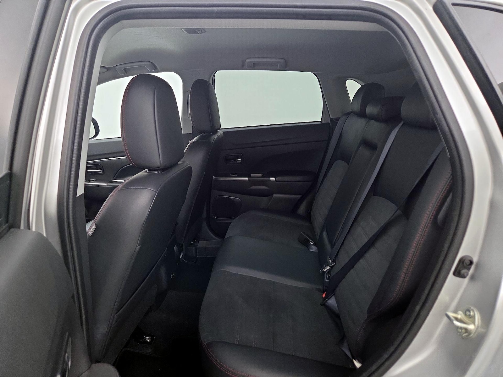 2024 Mitsubishi Outlander Sport SE - Photo 20