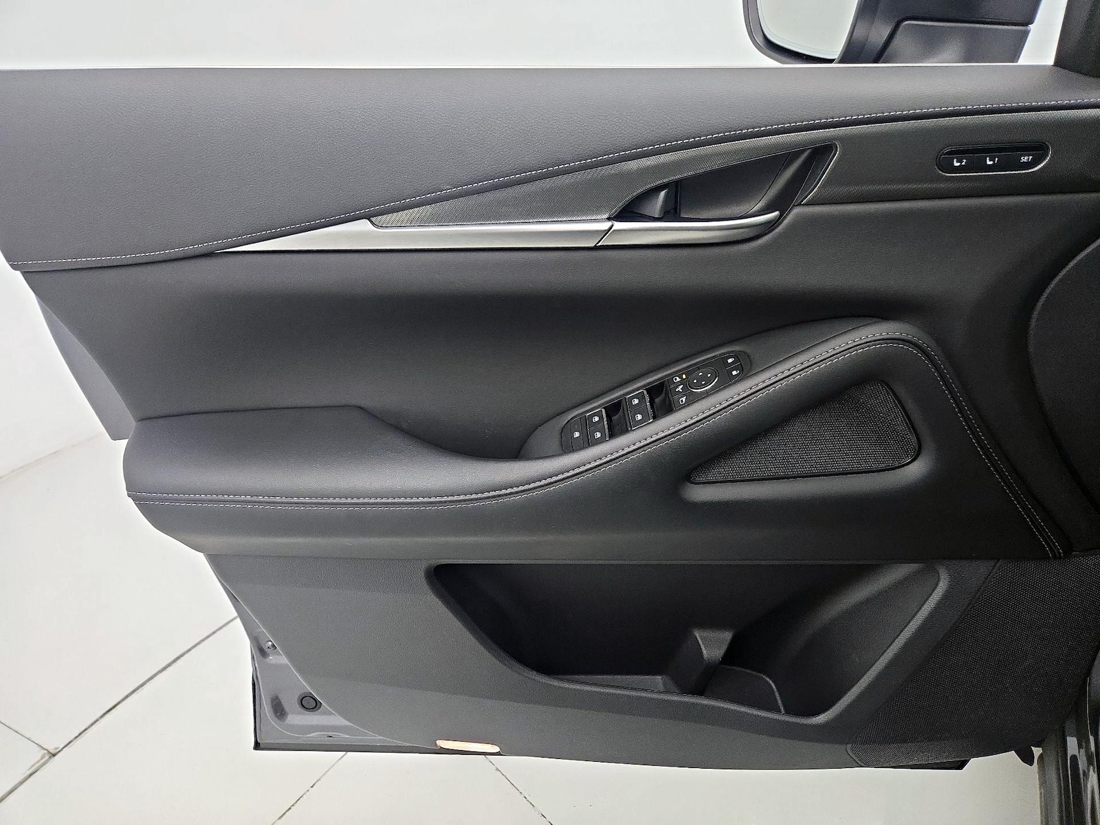 2023 INFINITI QX60 LUXE - Photo 13