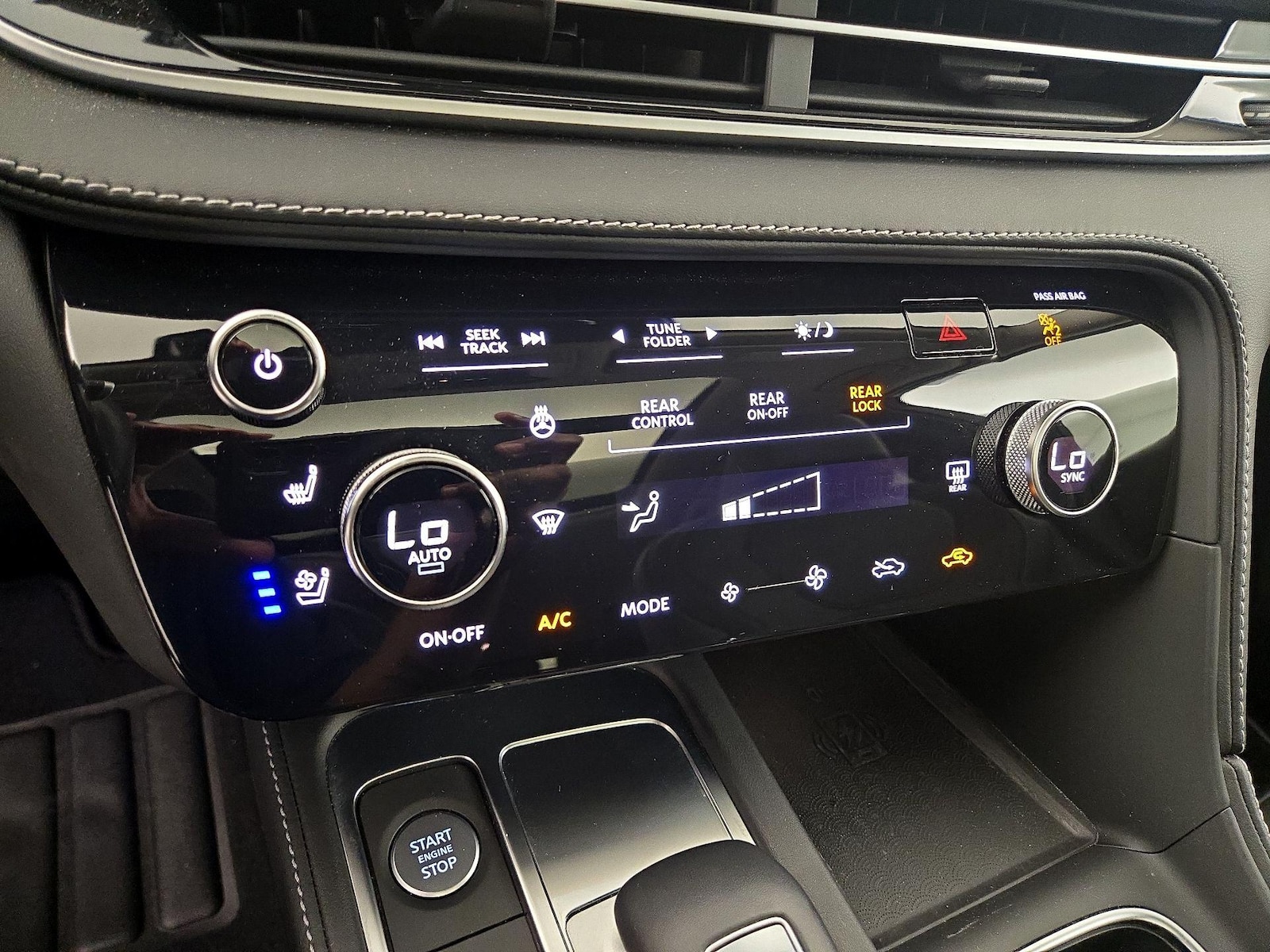 2023 INFINITI QX60 LUXE - Photo 18