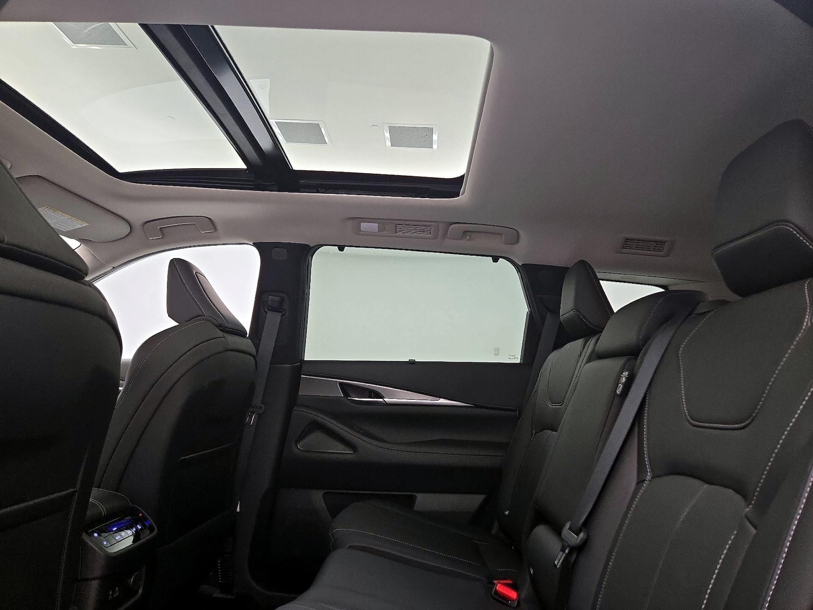 2023 INFINITI QX60 LUXE - Photo 27